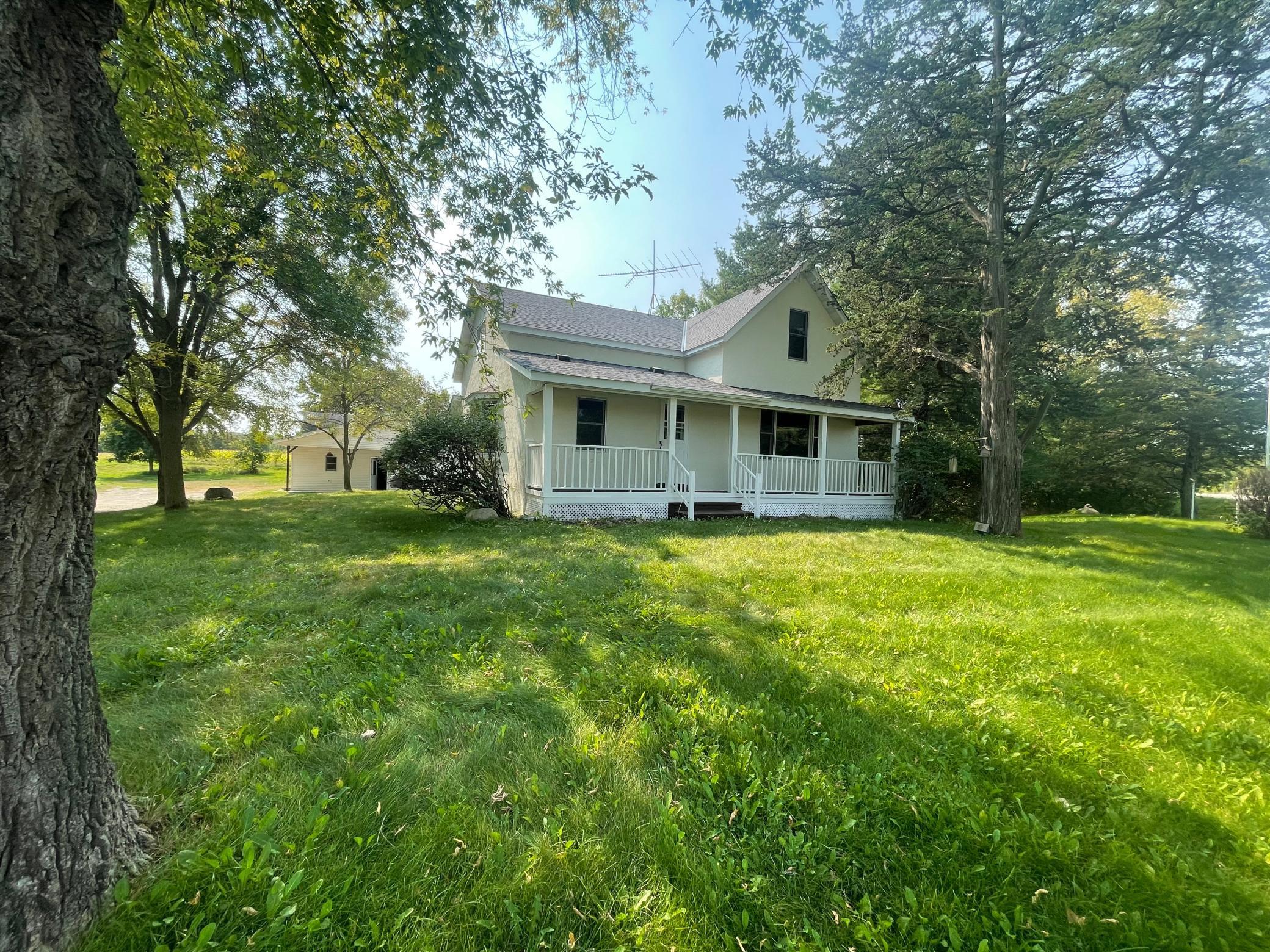 1079 County Road 39 NW