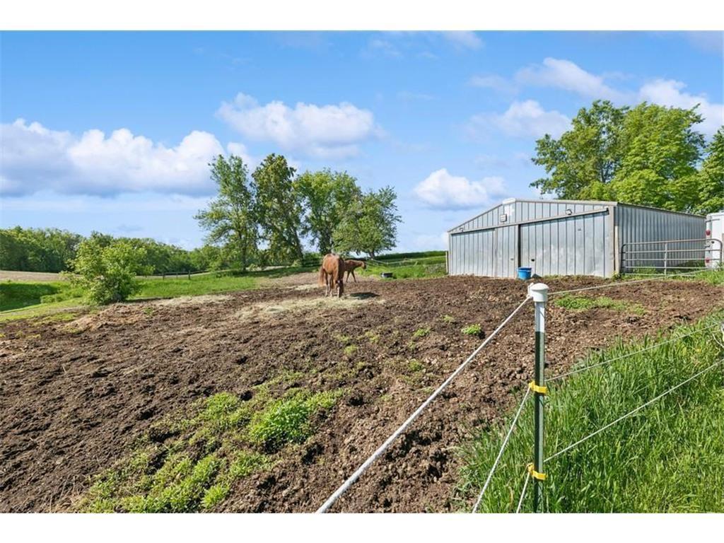 1079 County Road 39 NW