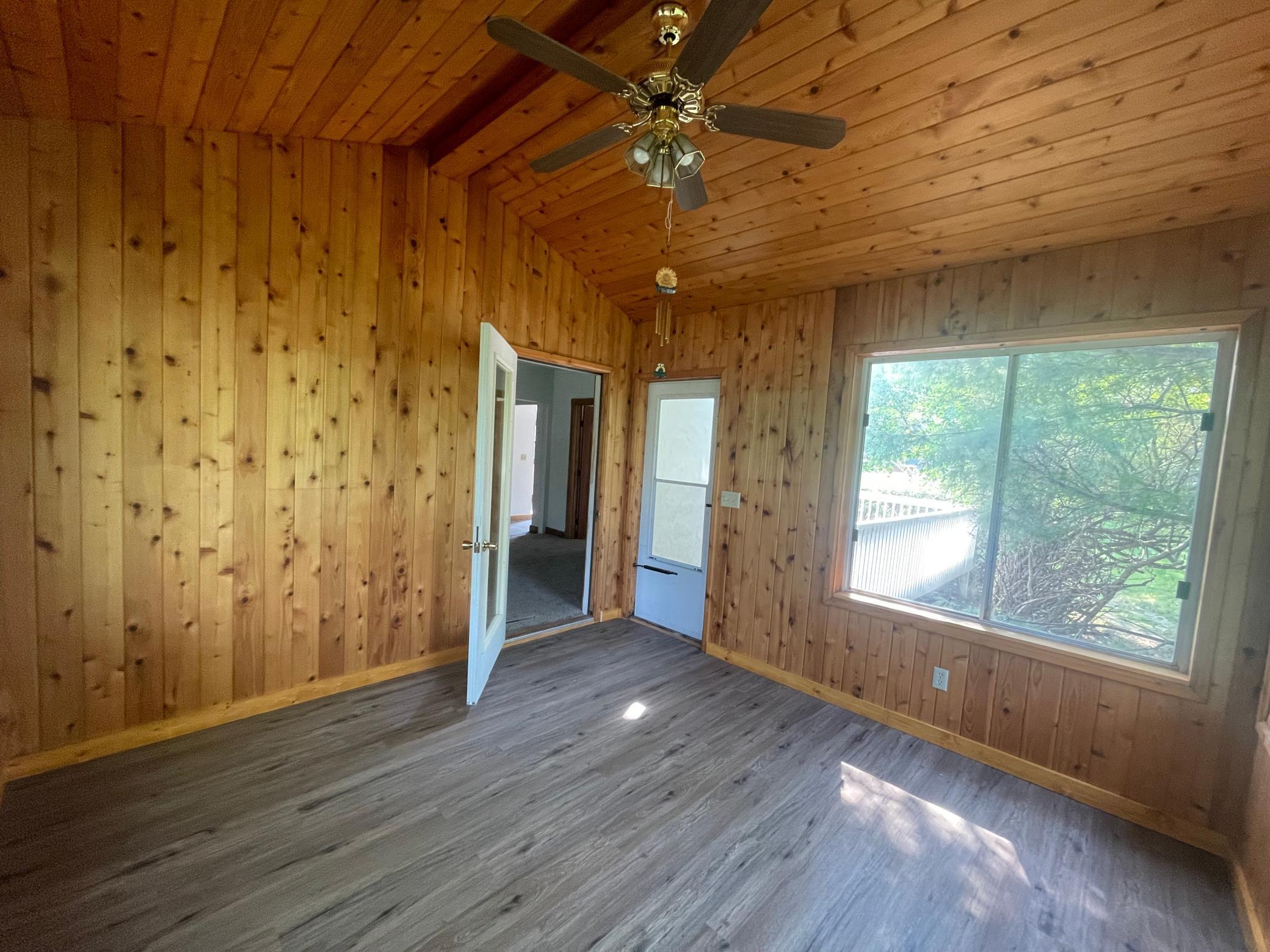 1079 County Road 39 NW