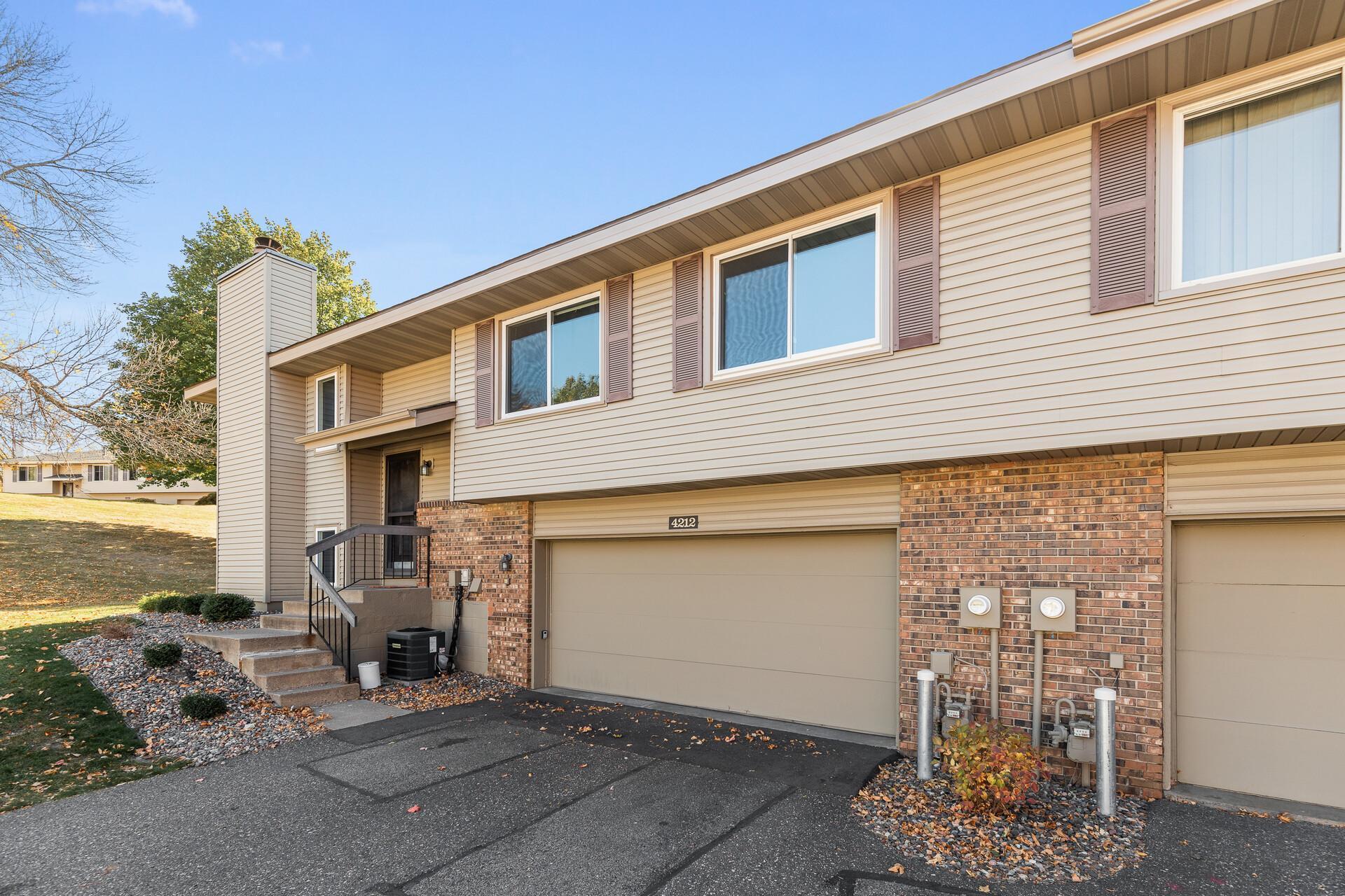 4212 Hemlock Lane N