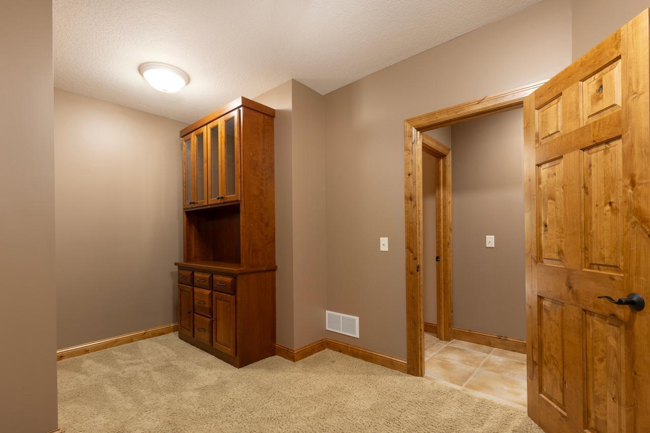 23841 Meadow Creek Drive