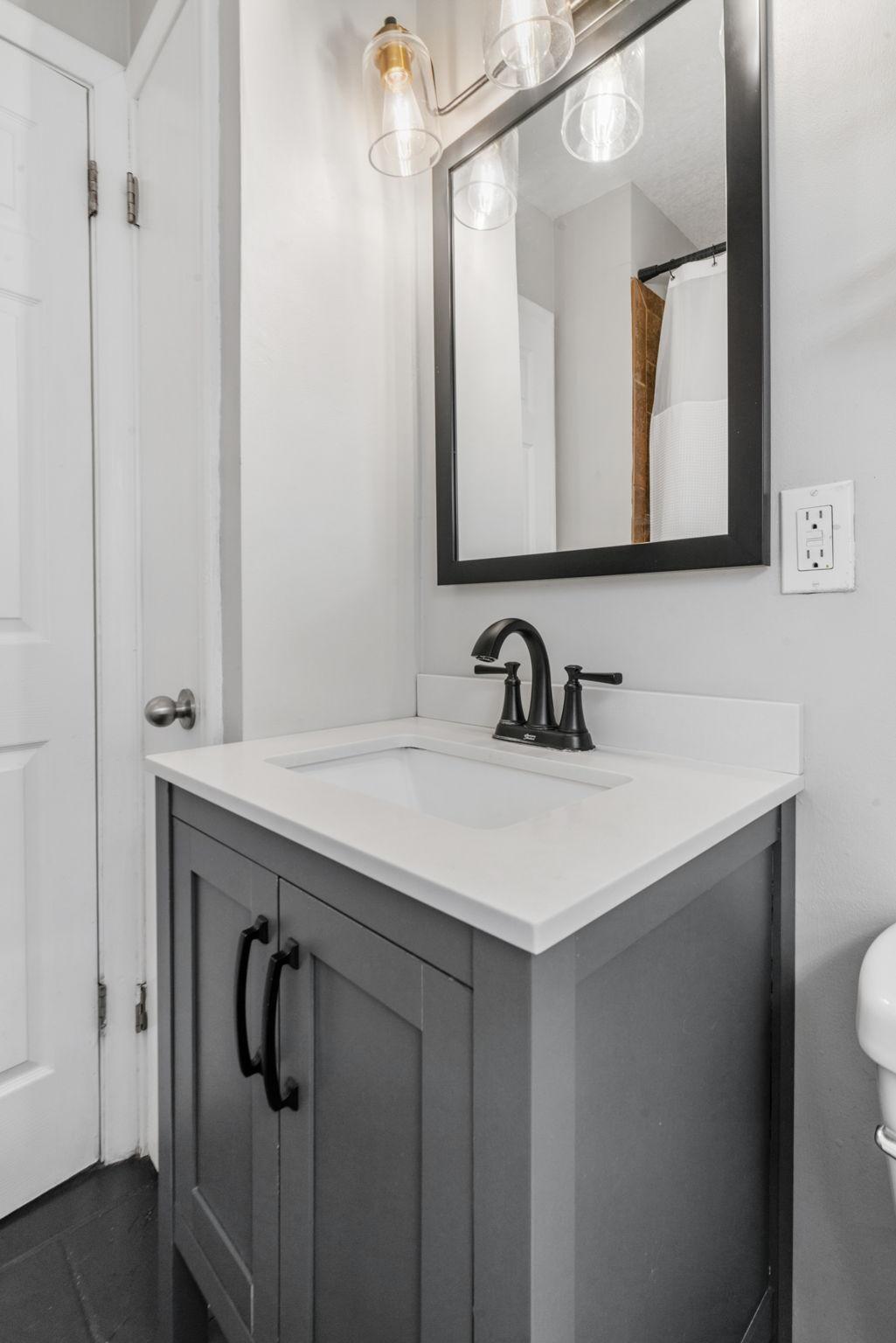 6106 Emerson Avenue N