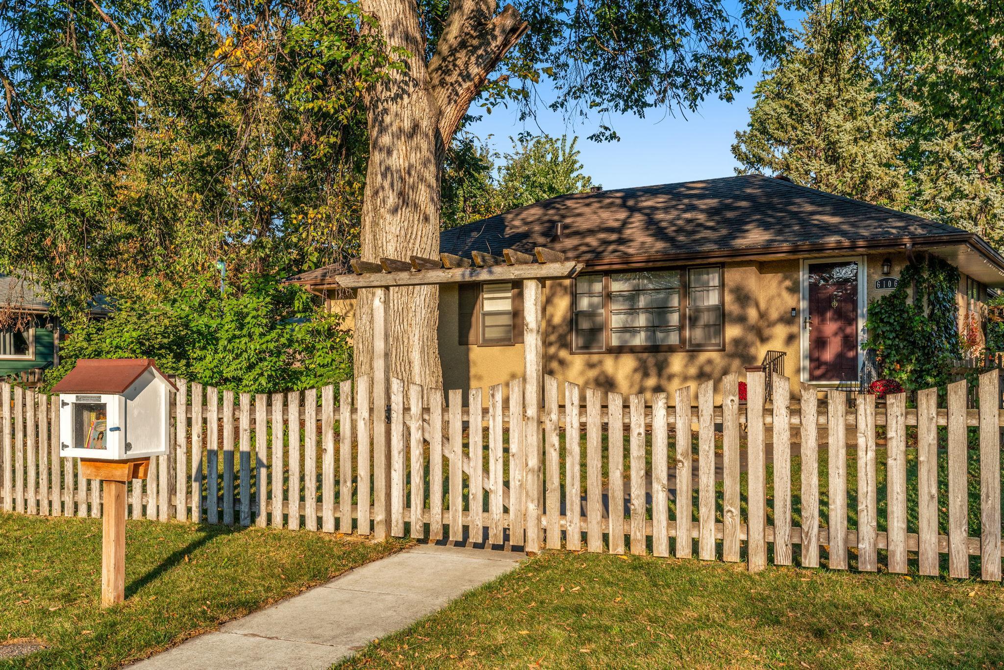 6106 Emerson Avenue N