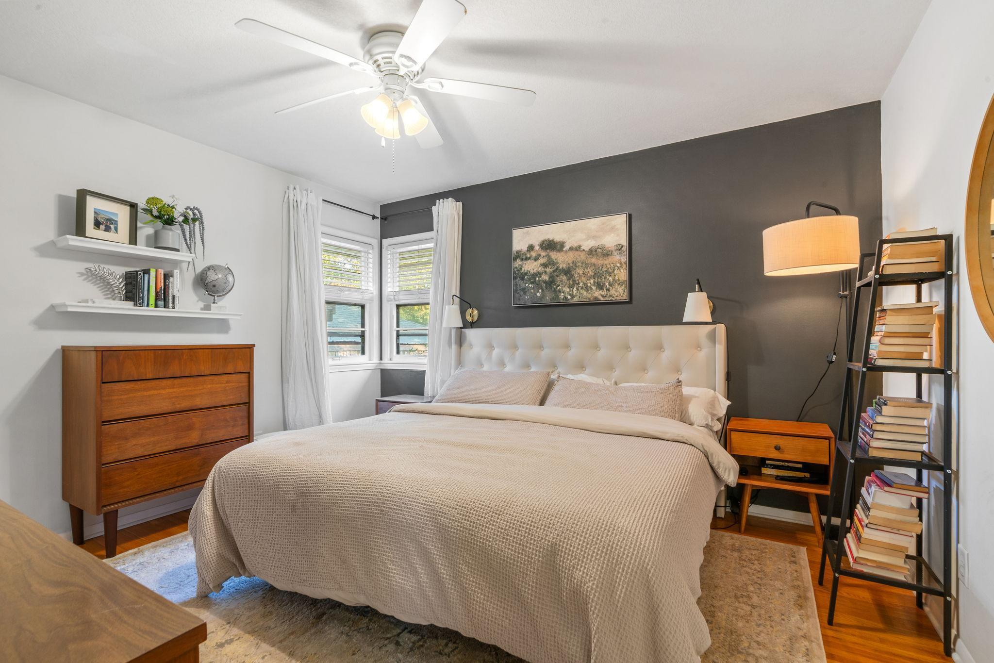 6106 Emerson Avenue N