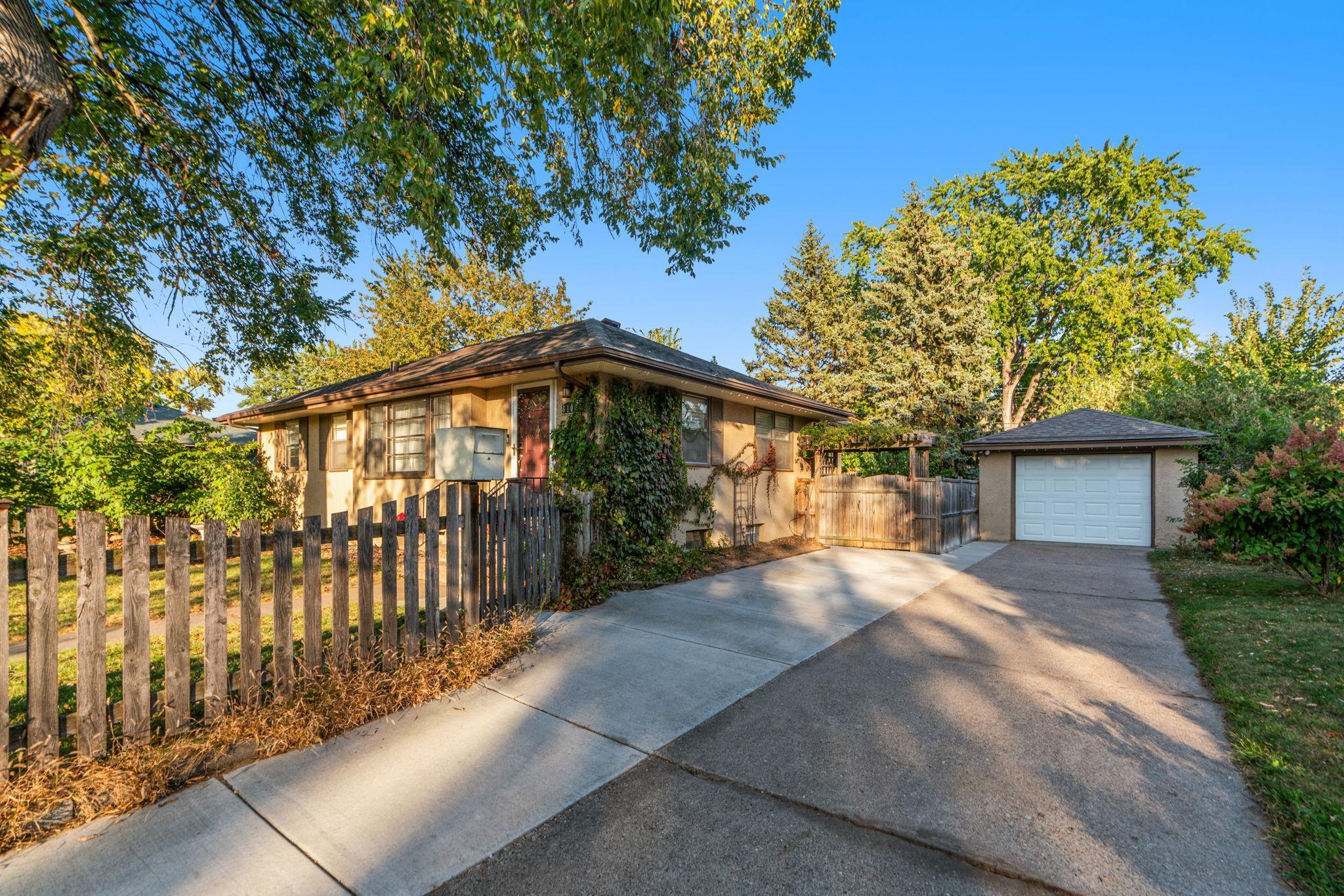 6106 Emerson Avenue N