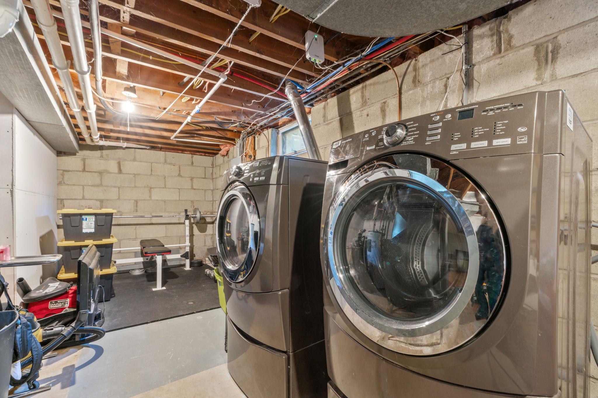 6106 Emerson Avenue N