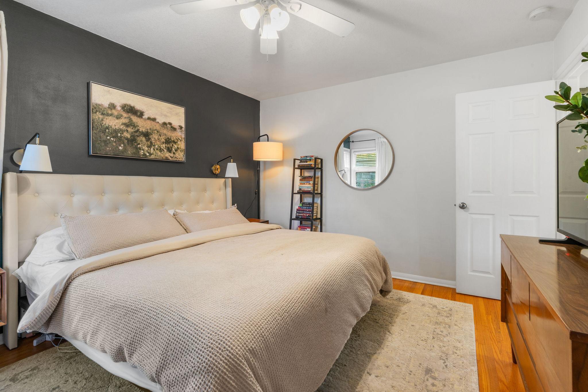 6106 Emerson Avenue N