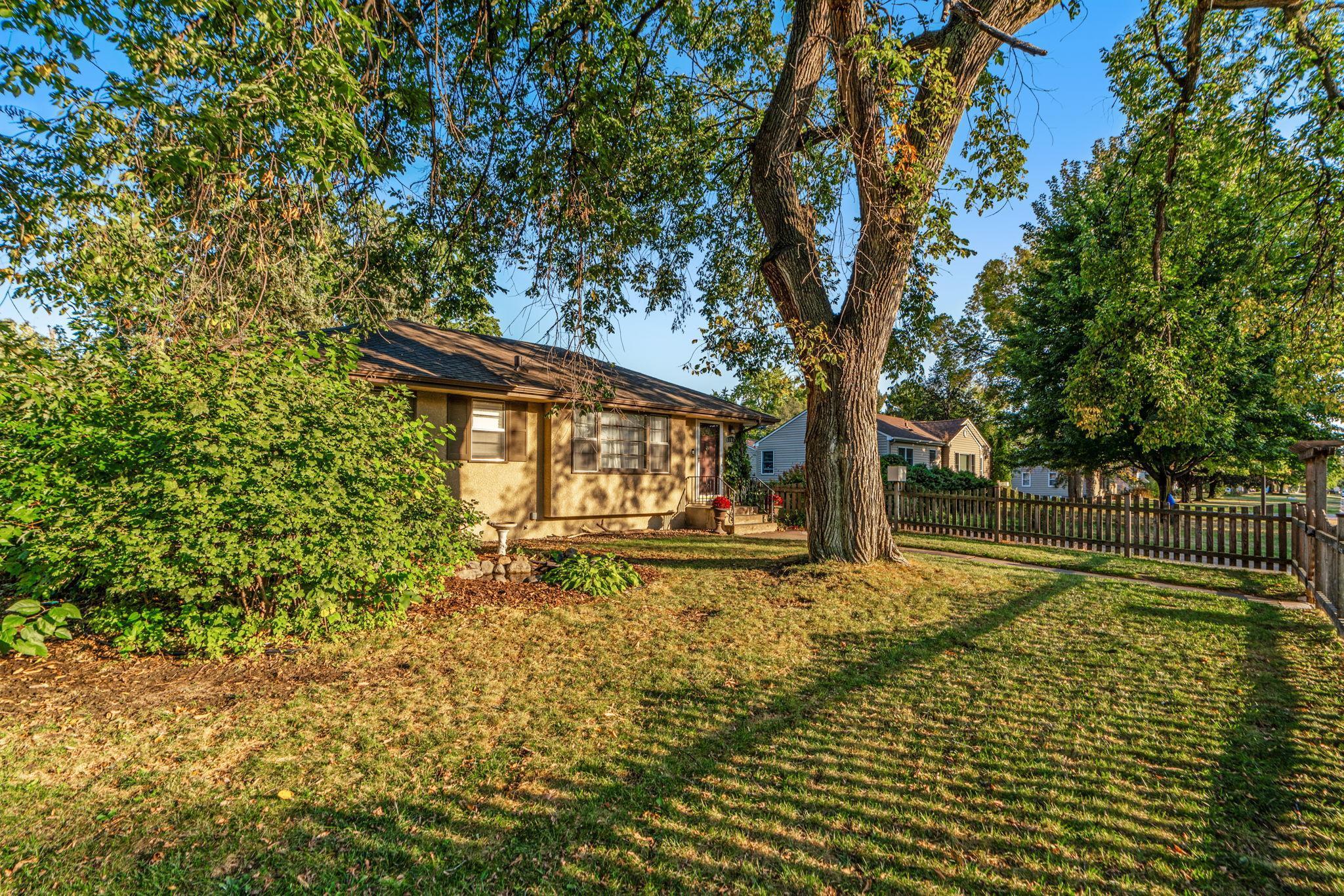 6106 Emerson Avenue N