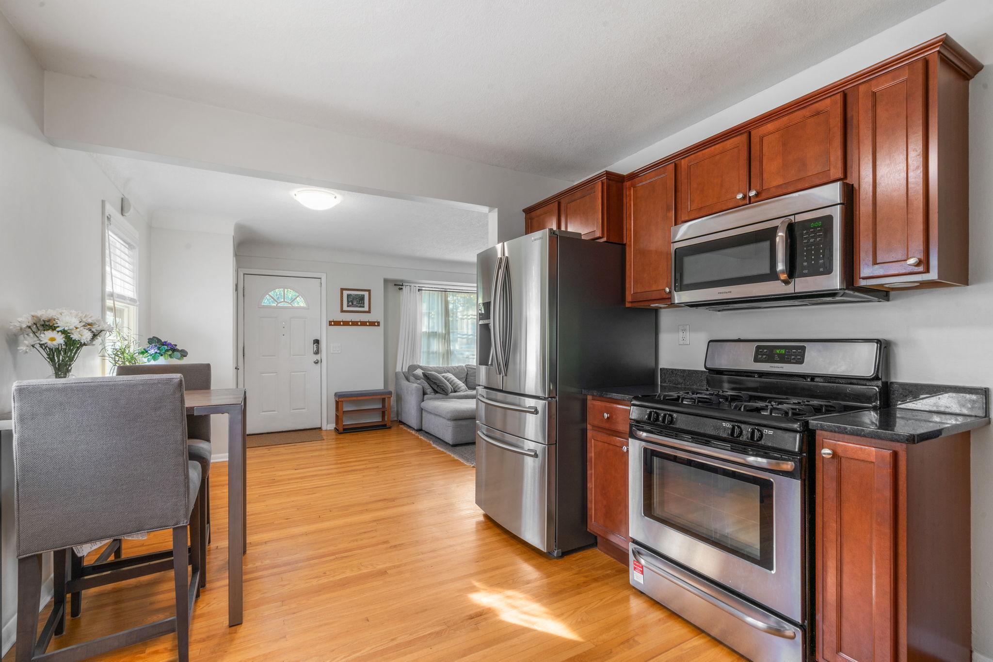 6106 Emerson Avenue N