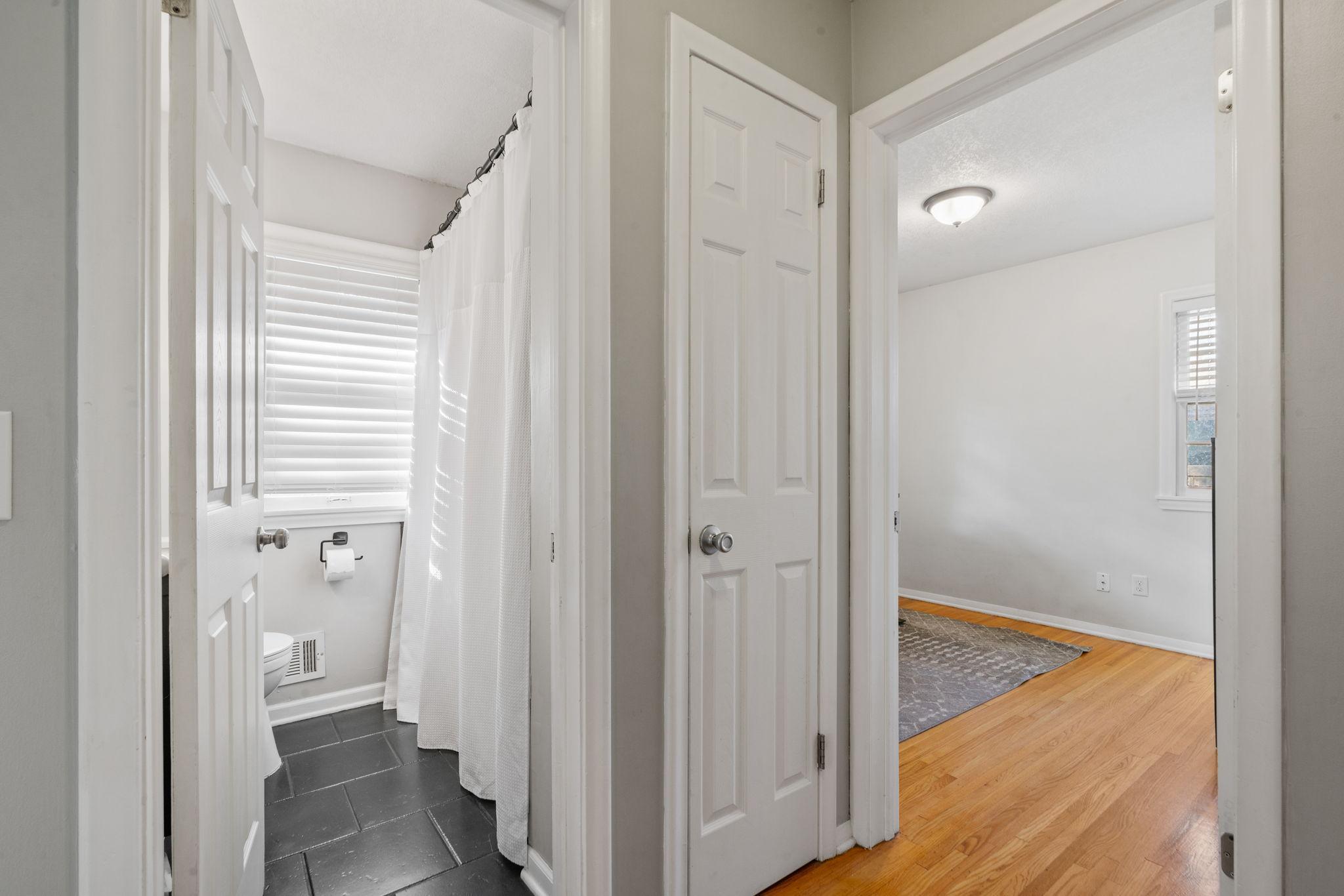 6106 Emerson Avenue N