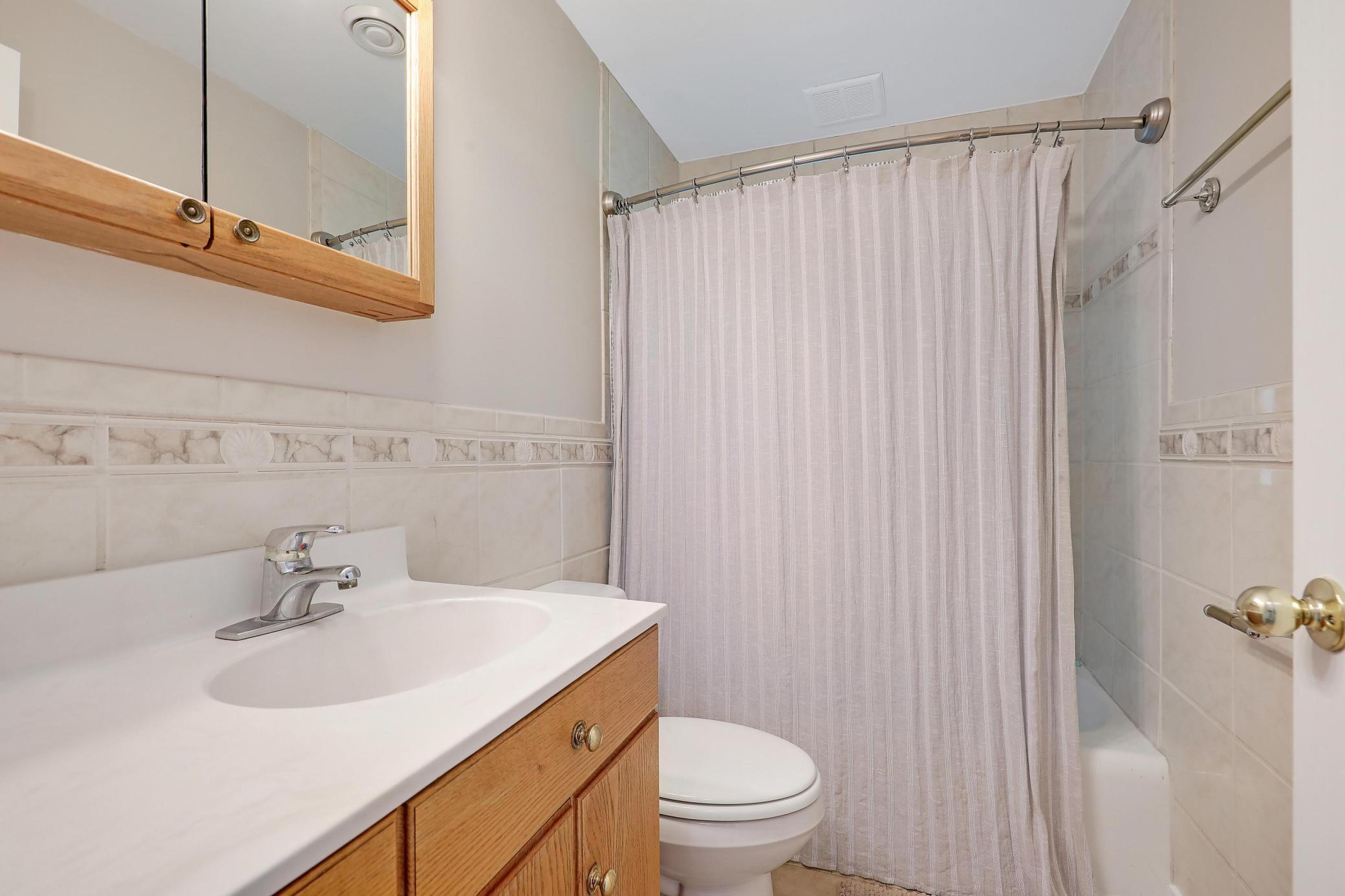 1715 1/2 Pulaski Road