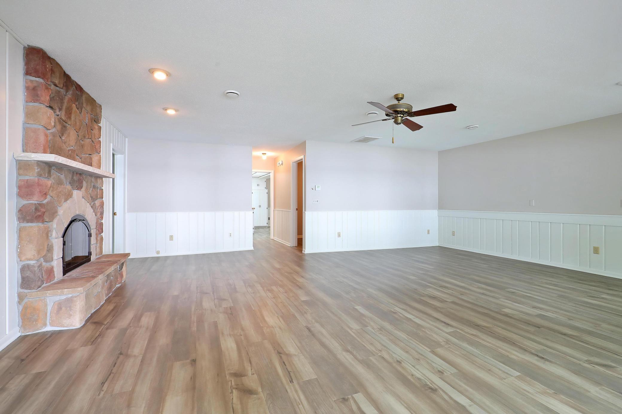 1715 1/2 Pulaski Road