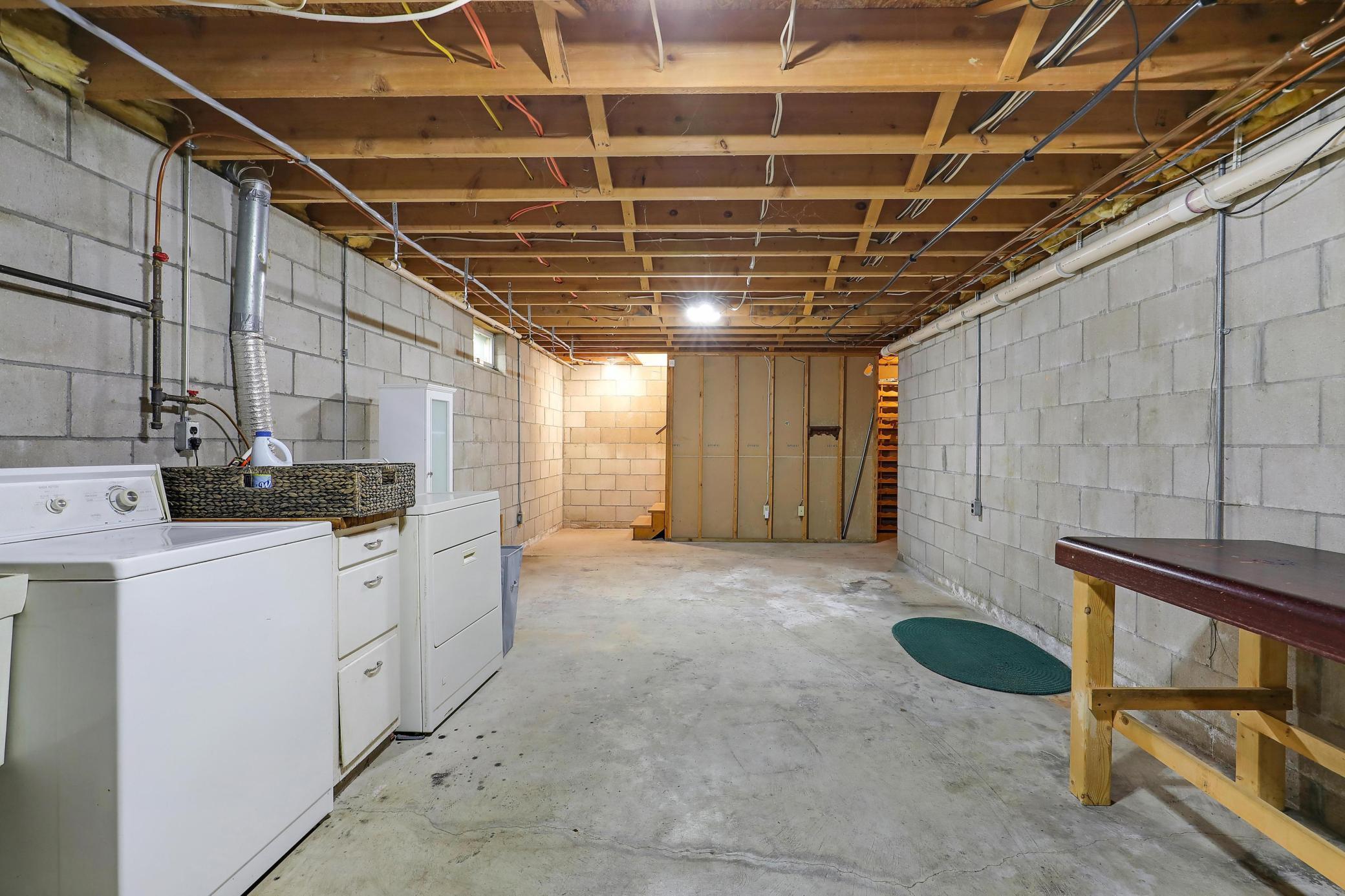 1715 1/2 Pulaski Road