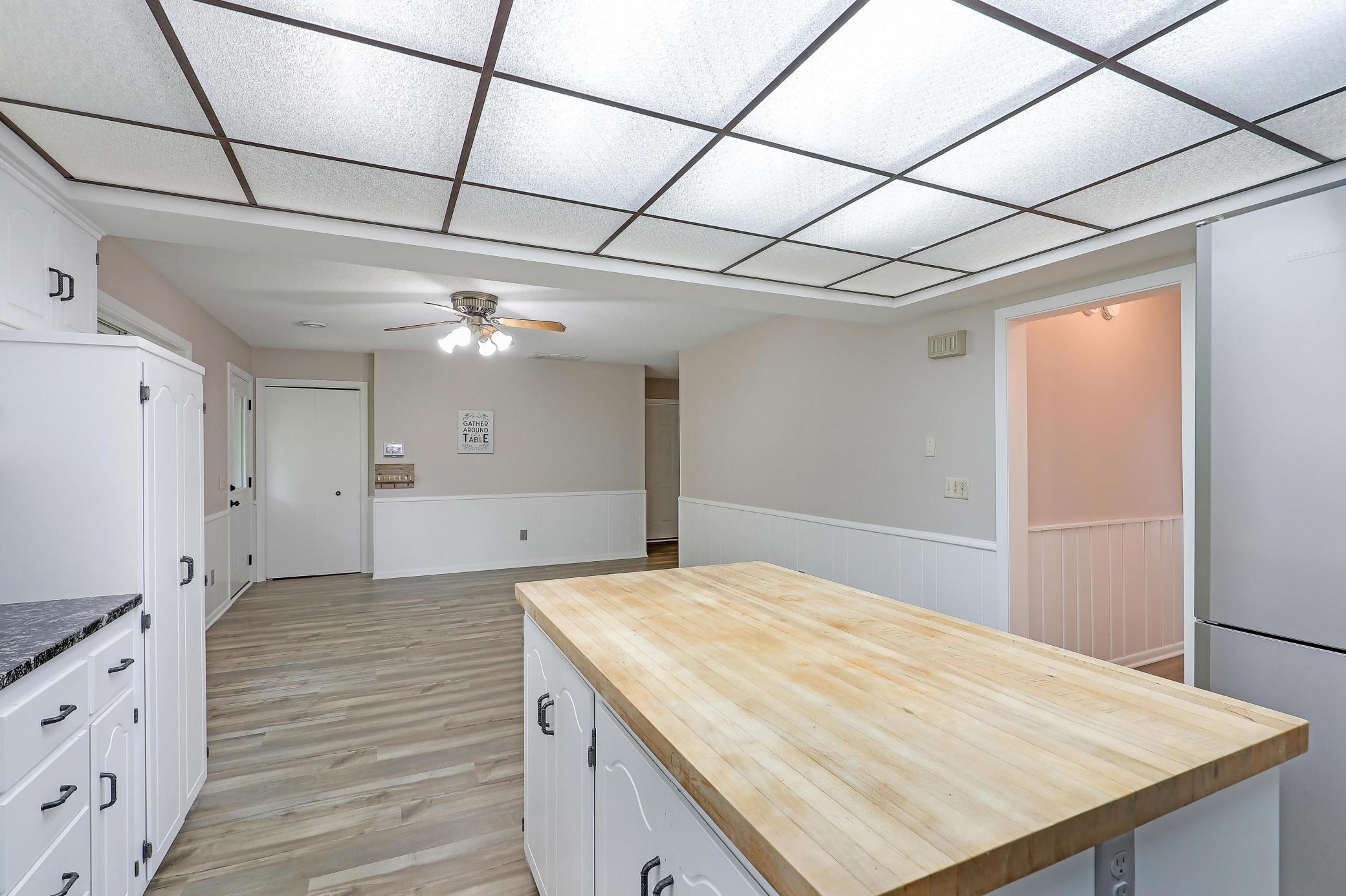 1715 1/2 Pulaski Road