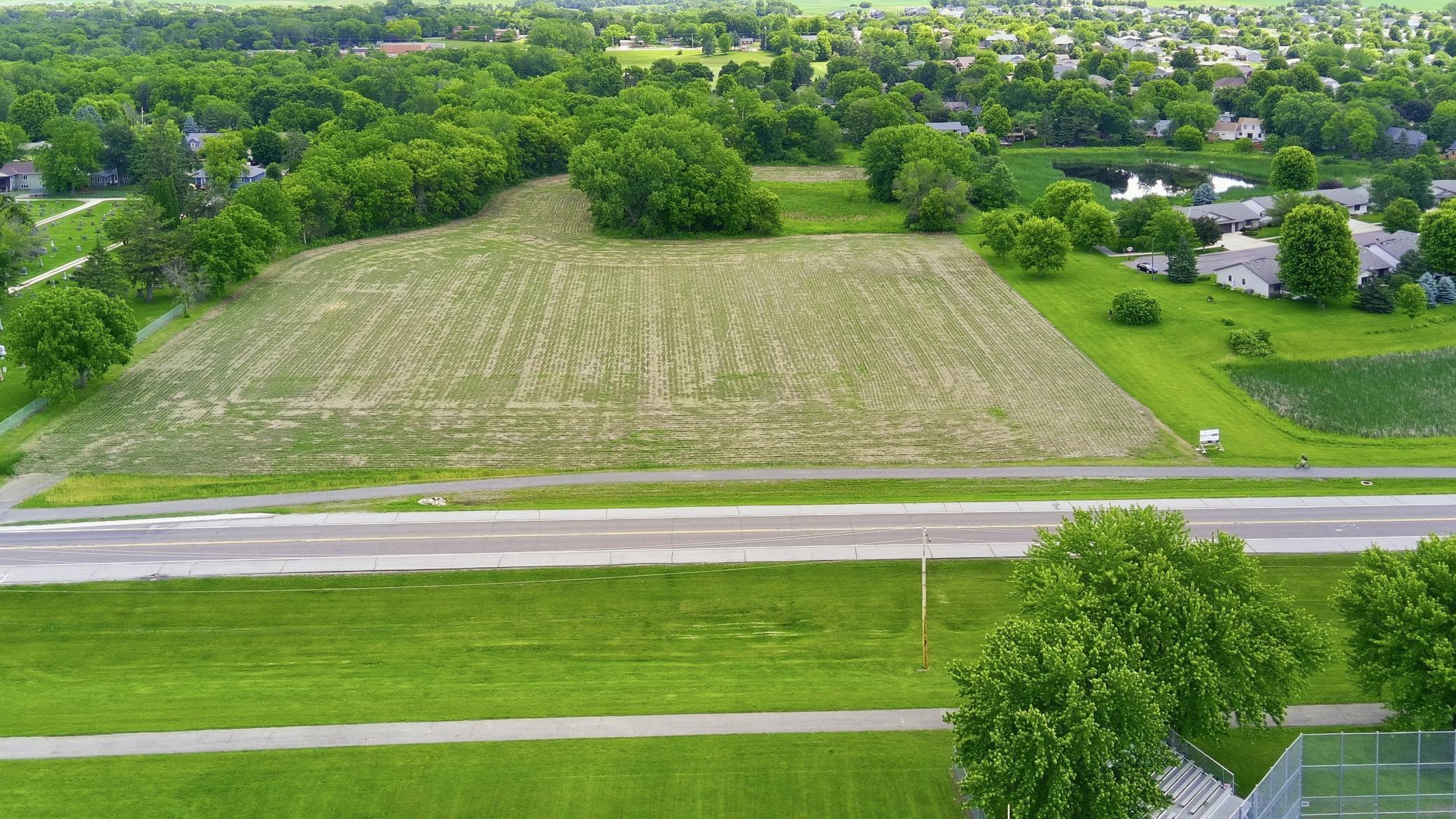 XXXX Division Street S