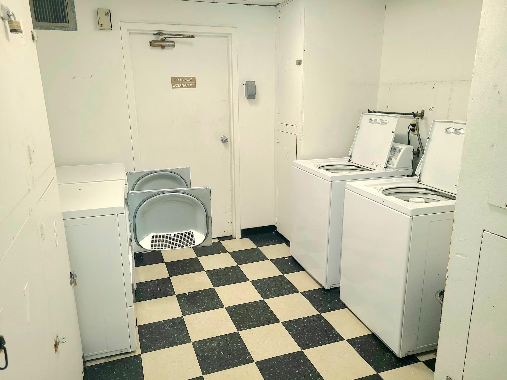520 Ridgewood Avenue Unit: 106