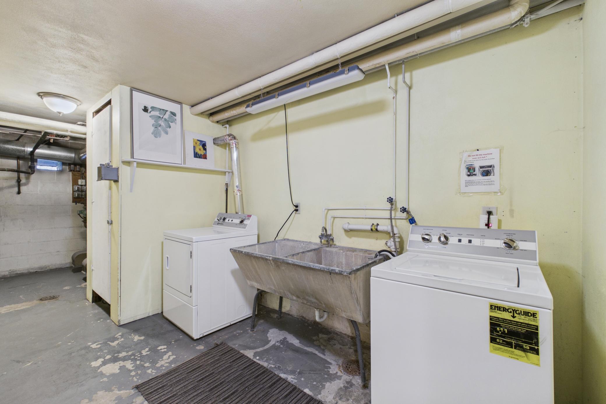 2706 Humboldt Avenue S Unit: 203