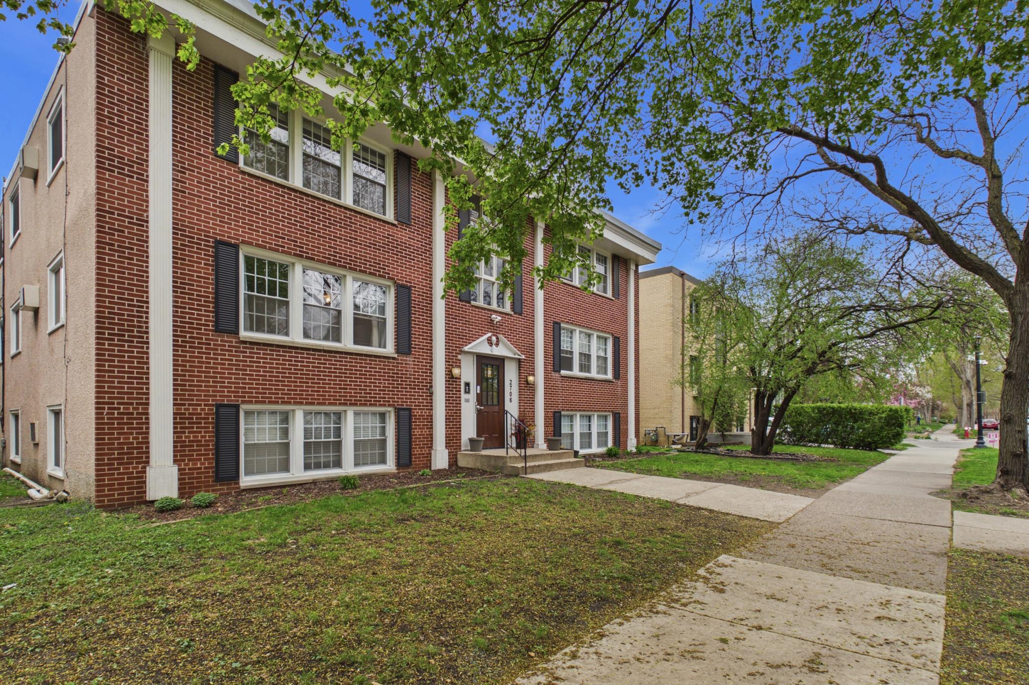2706 Humboldt Avenue S Unit: 203