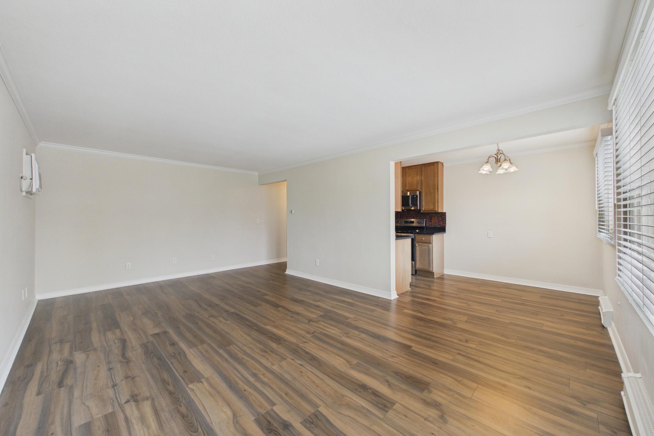 2706 Humboldt Avenue S Unit: 203