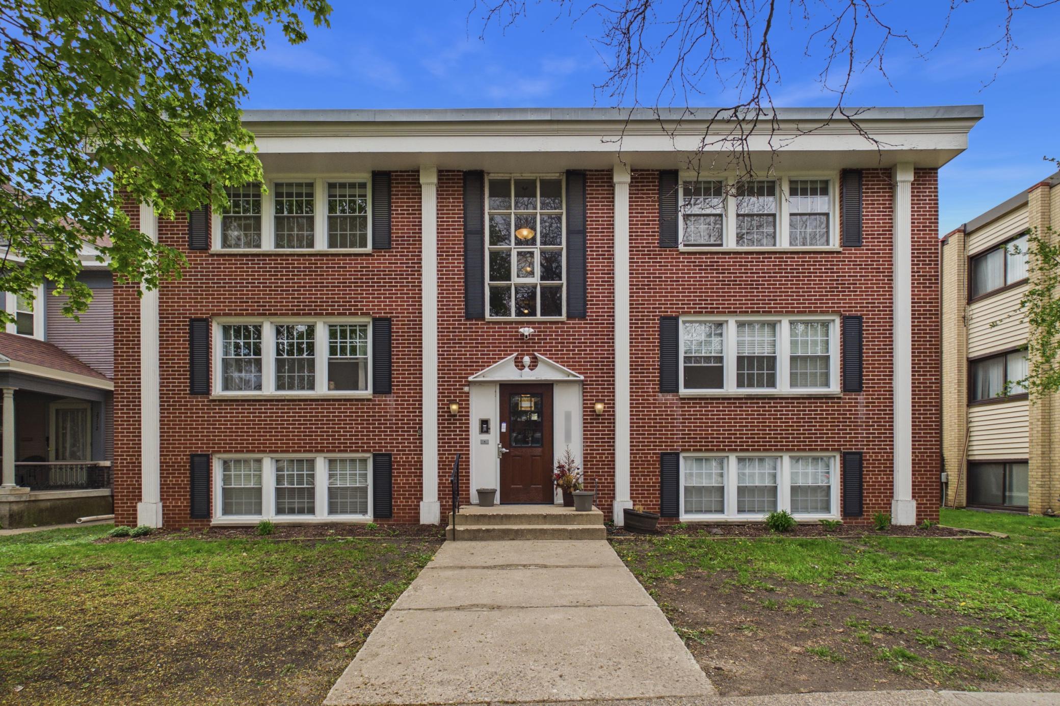 2706 Humboldt Avenue S Unit: 203