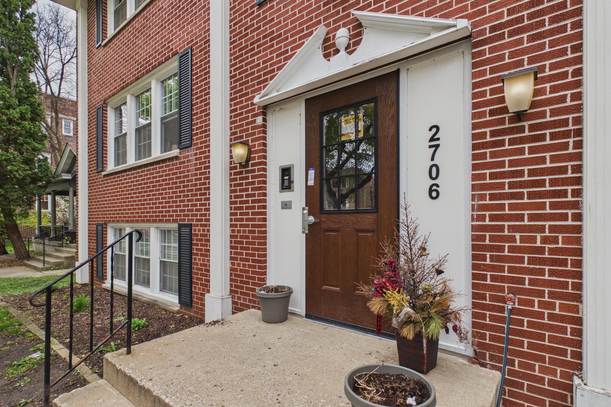 2706 Humboldt Avenue S Unit: 203