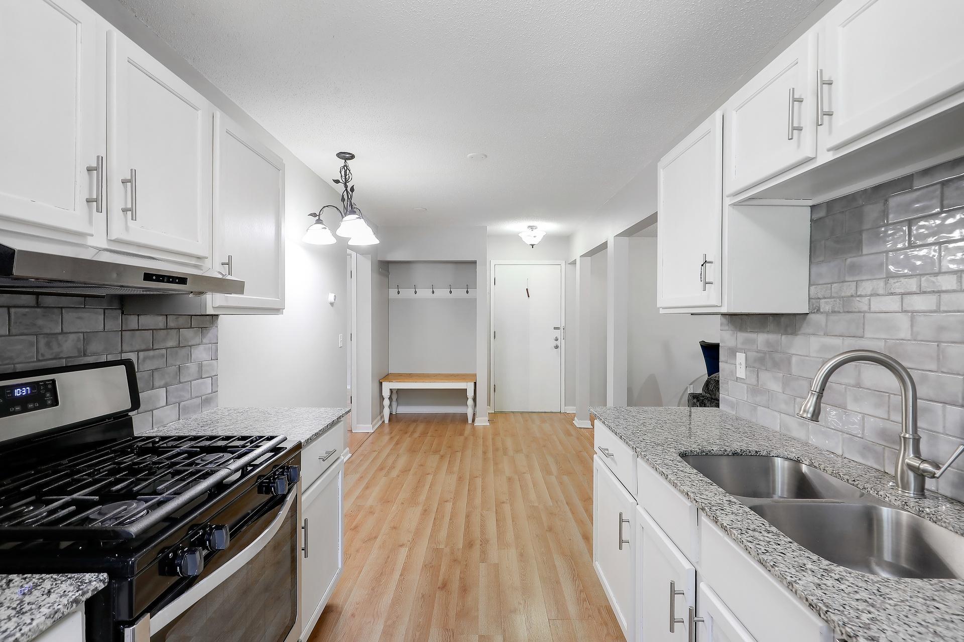 10840 Rockford Road Unit: 212
