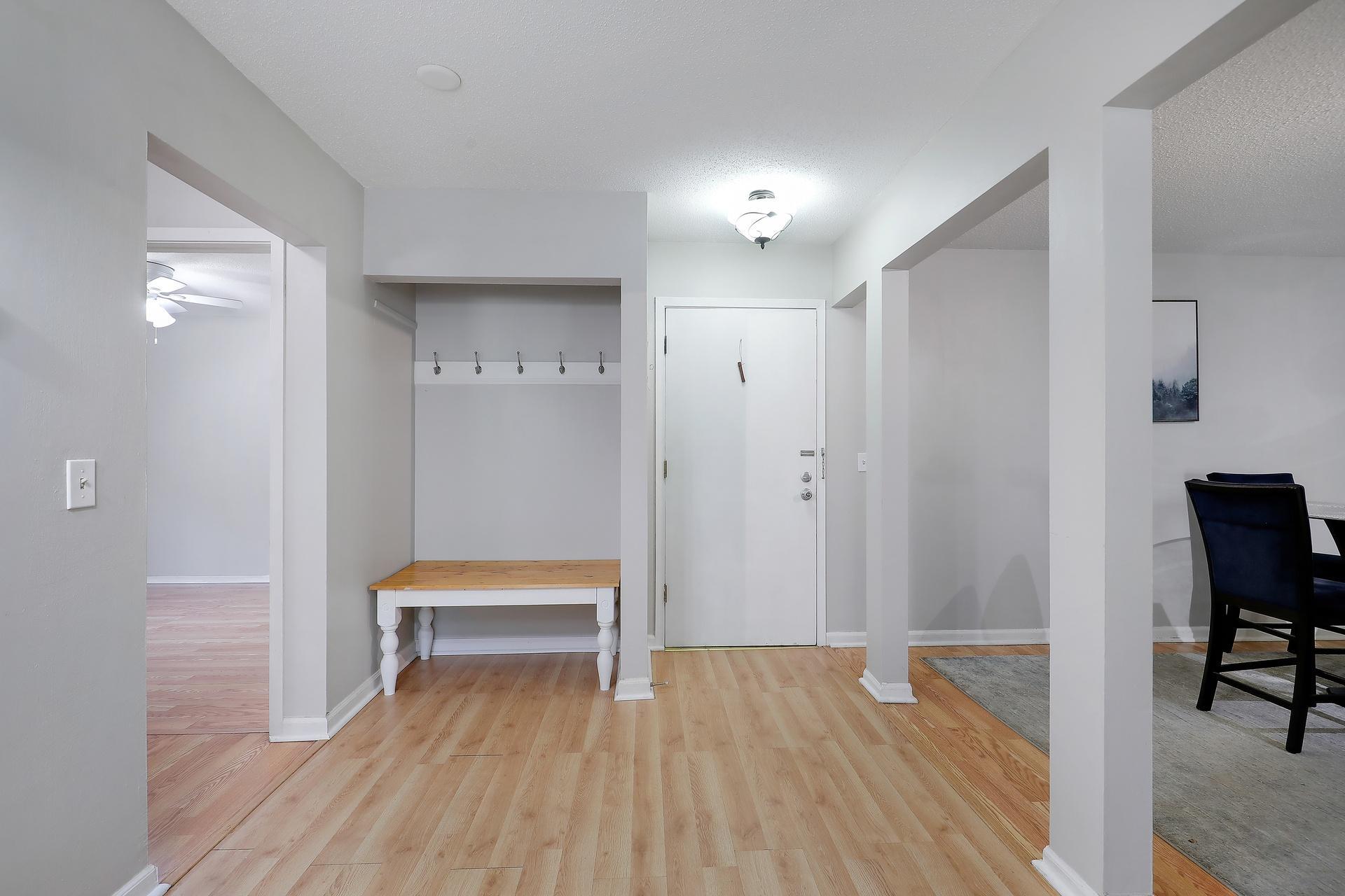 10840 Rockford Road Unit: 212