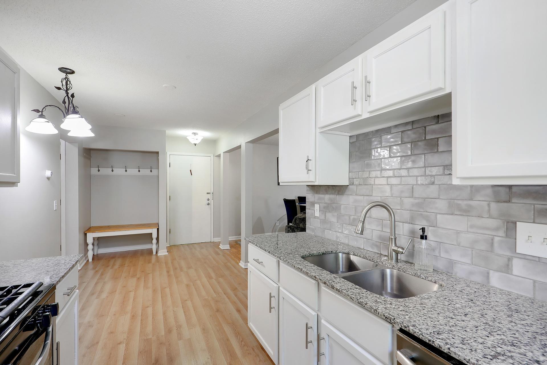 10840 Rockford Road Unit: 212