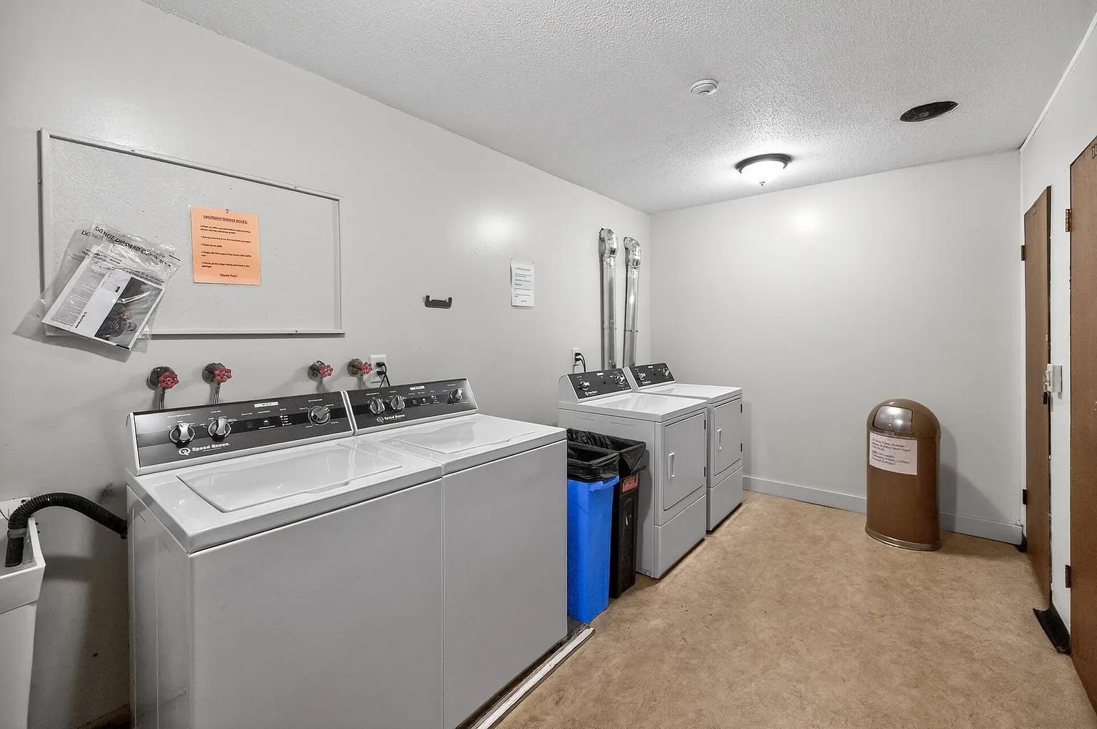 10840 Rockford Road Unit: 212