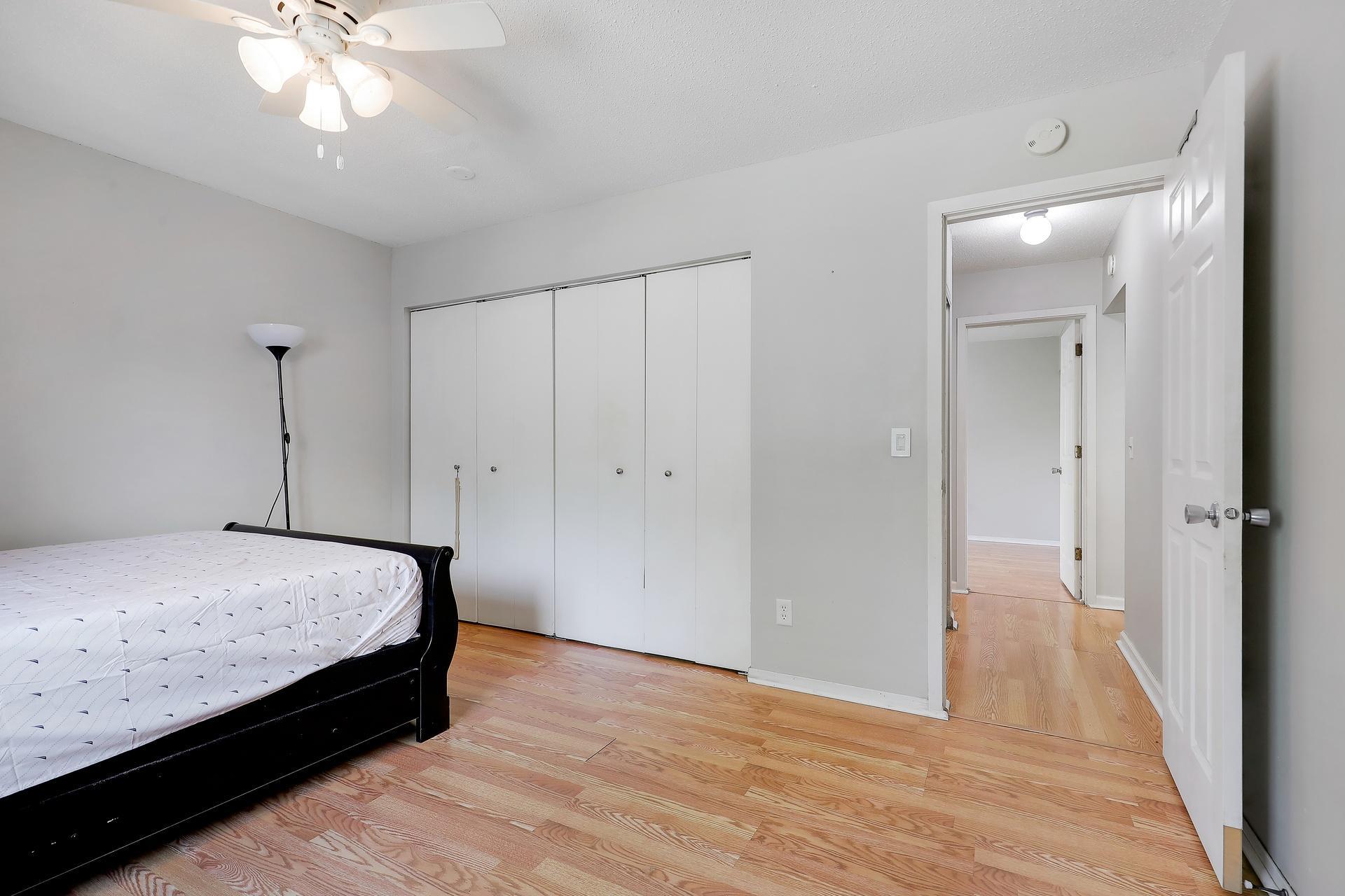 10840 Rockford Road Unit: 212