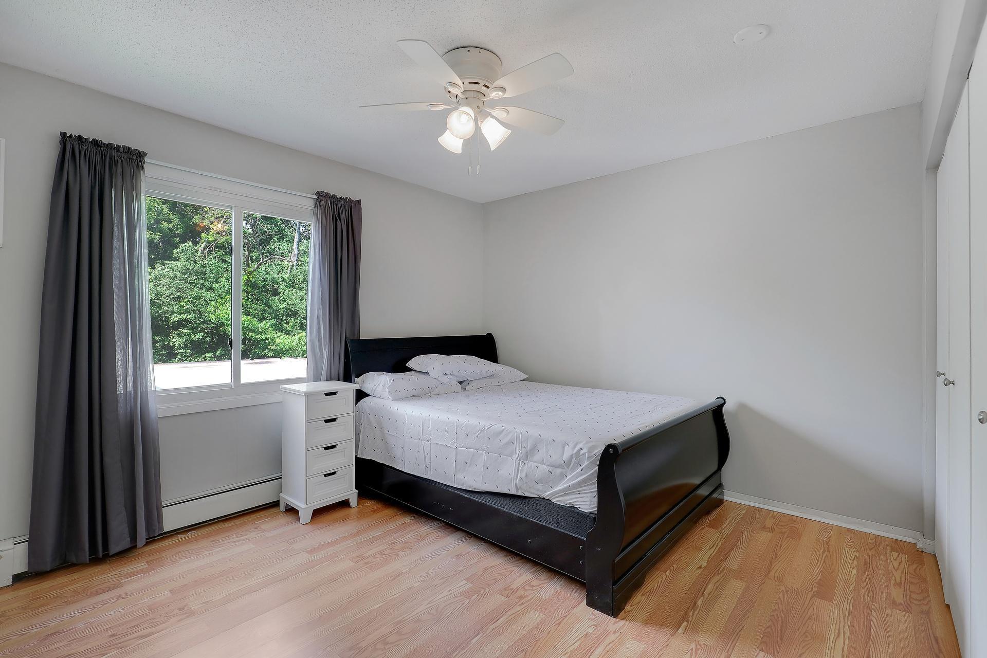 10840 Rockford Road Unit: 212