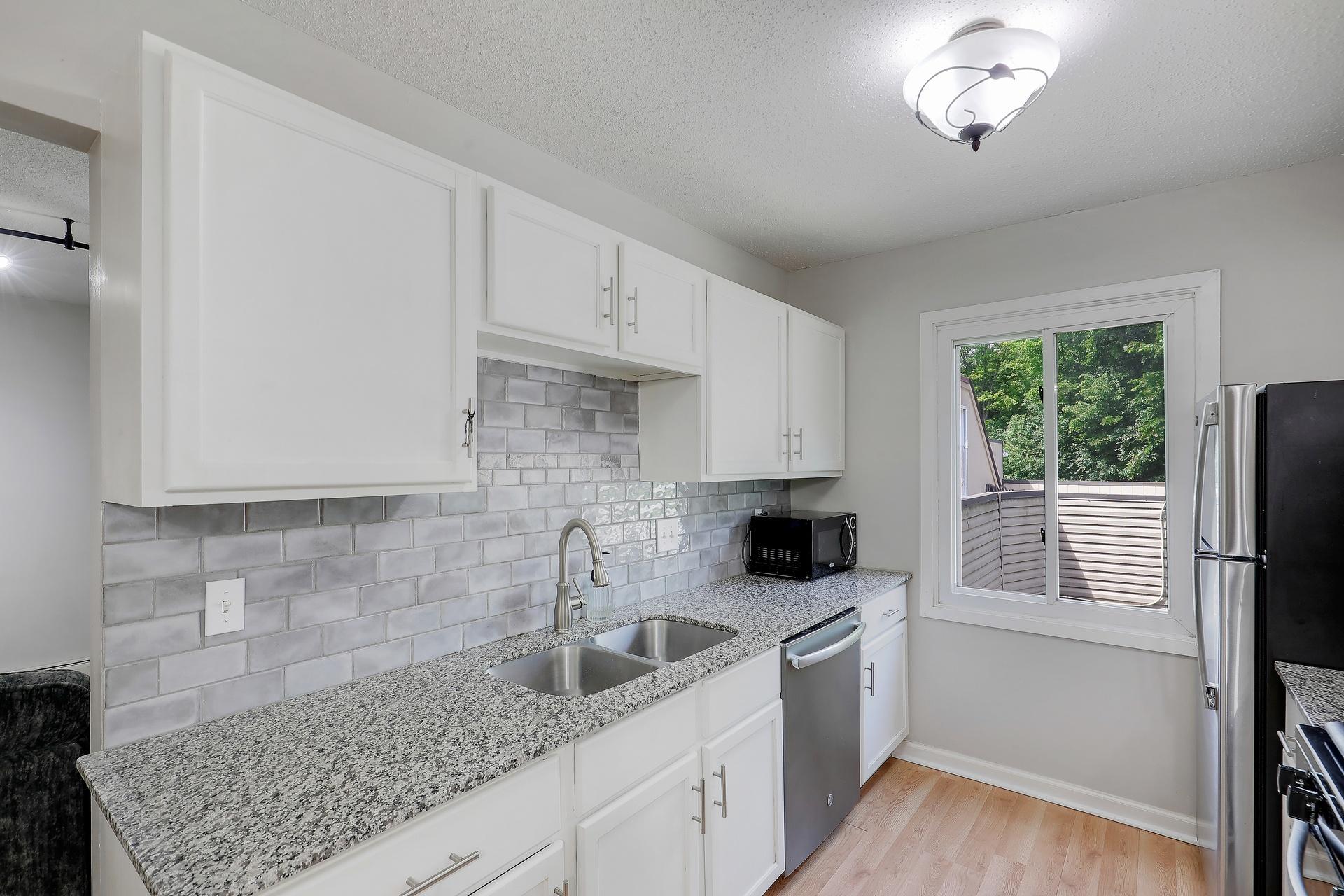 10840 Rockford Road Unit: 212