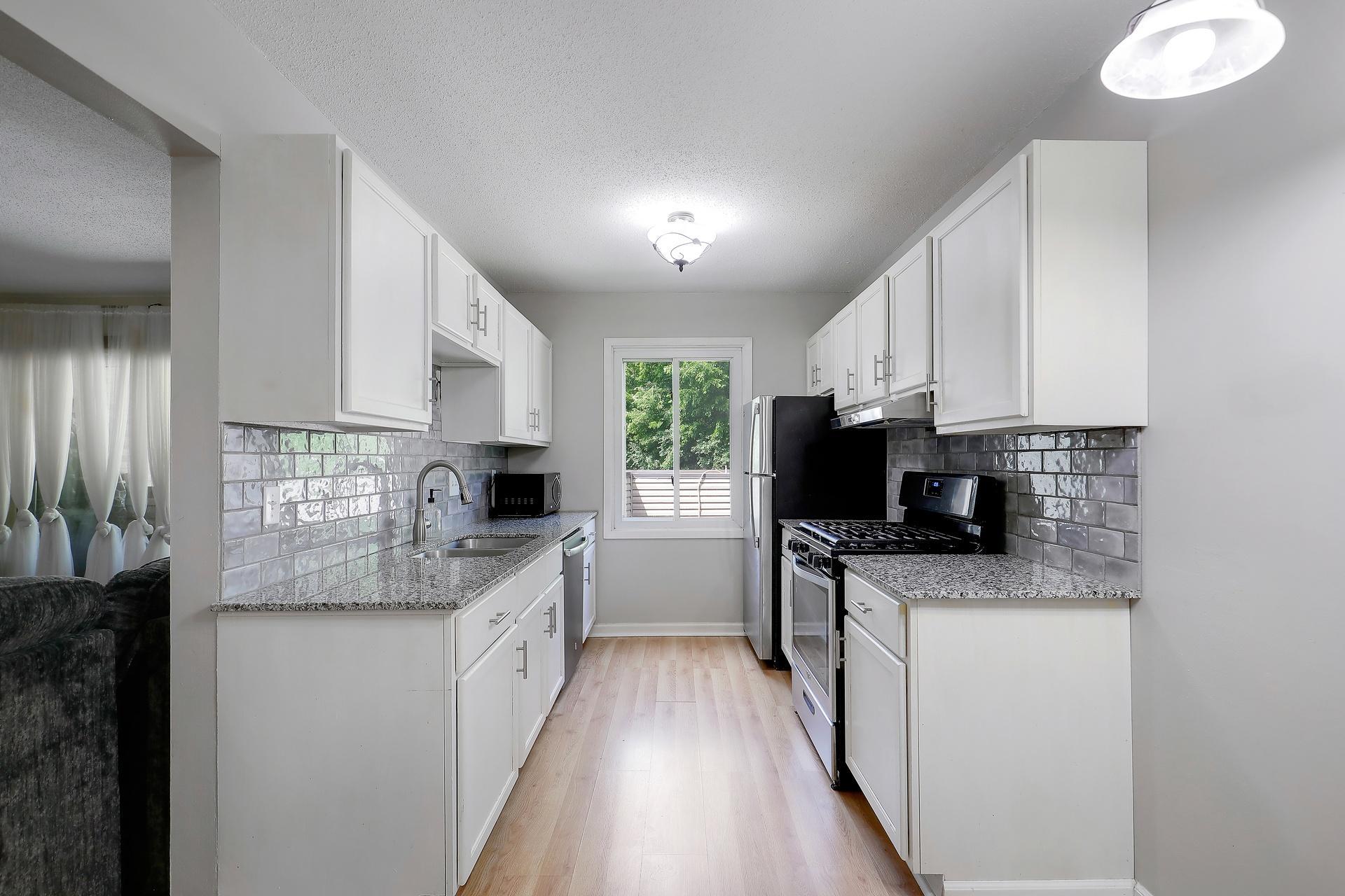 10840 Rockford Road Unit: 212