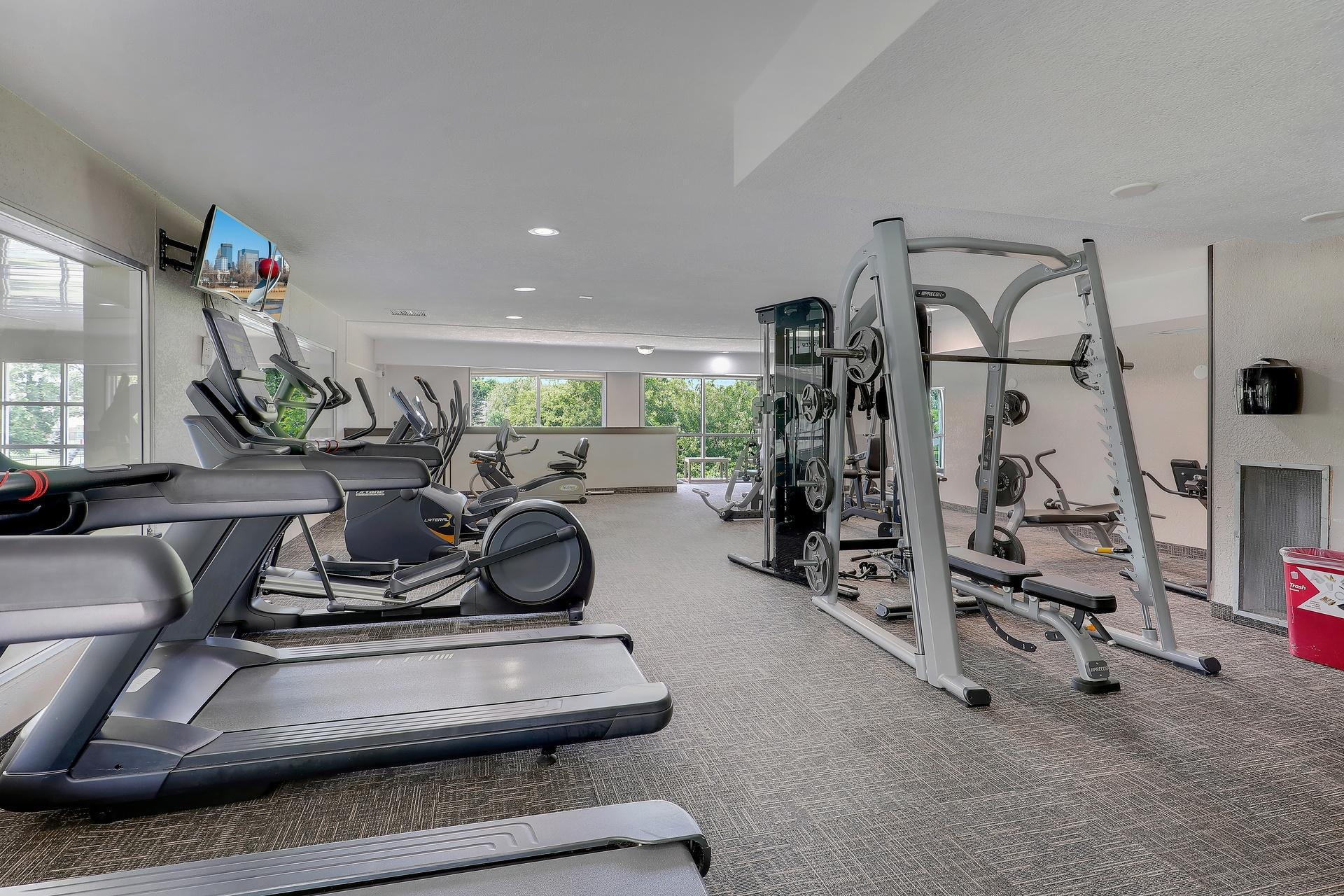 10840 Rockford Road Unit: 212