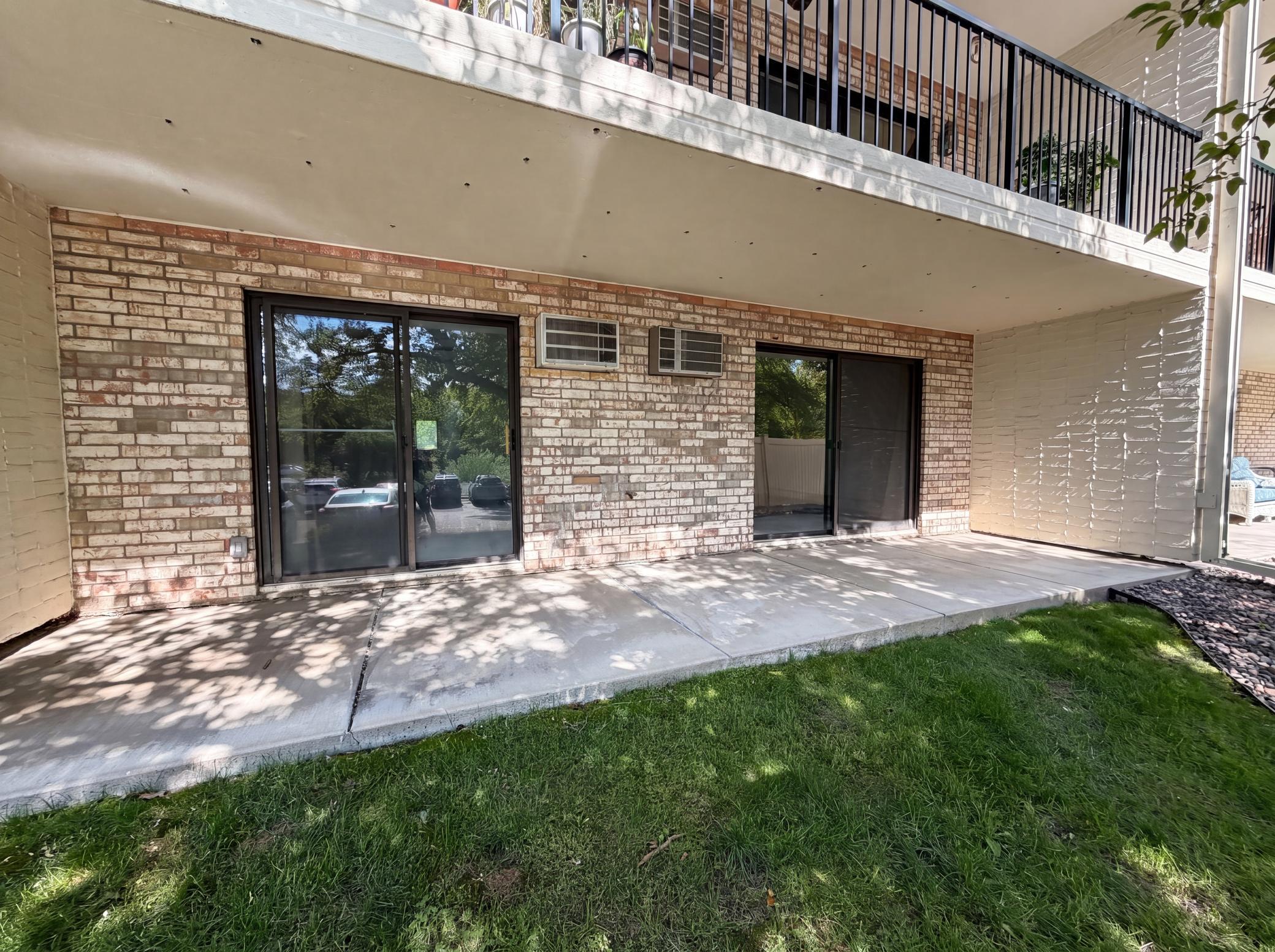 10511 Cedar Lake Road Unit: 205