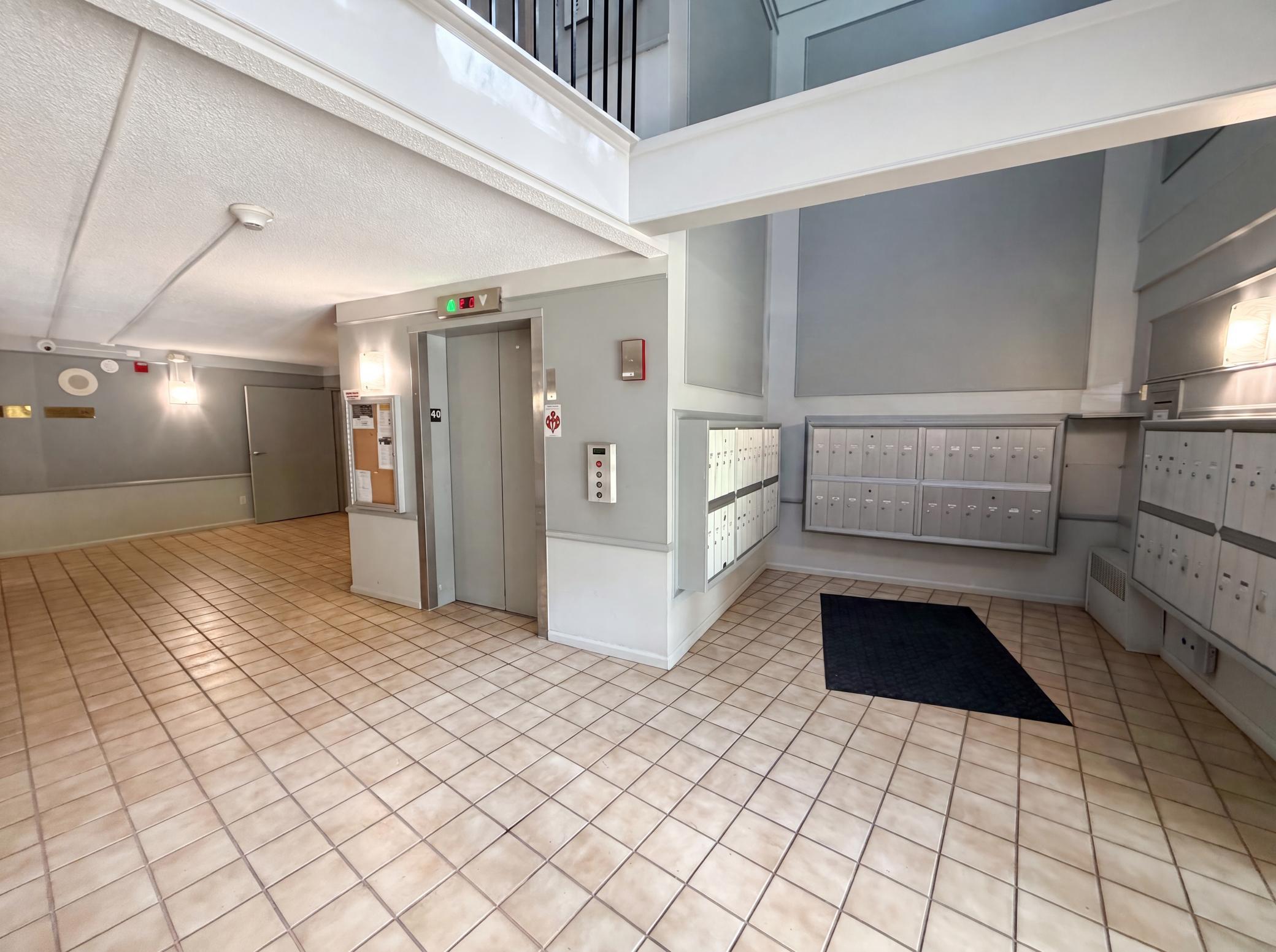 10511 Cedar Lake Road Unit: 205