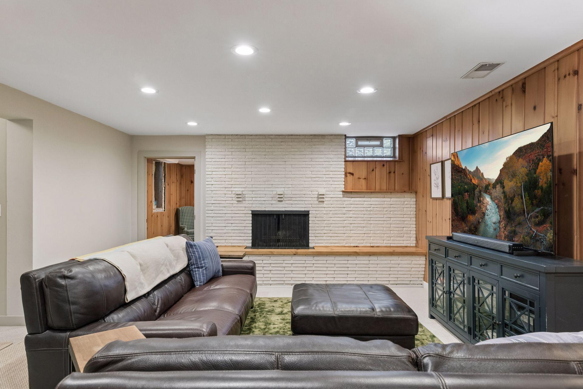 2237 Edgcumbe Road