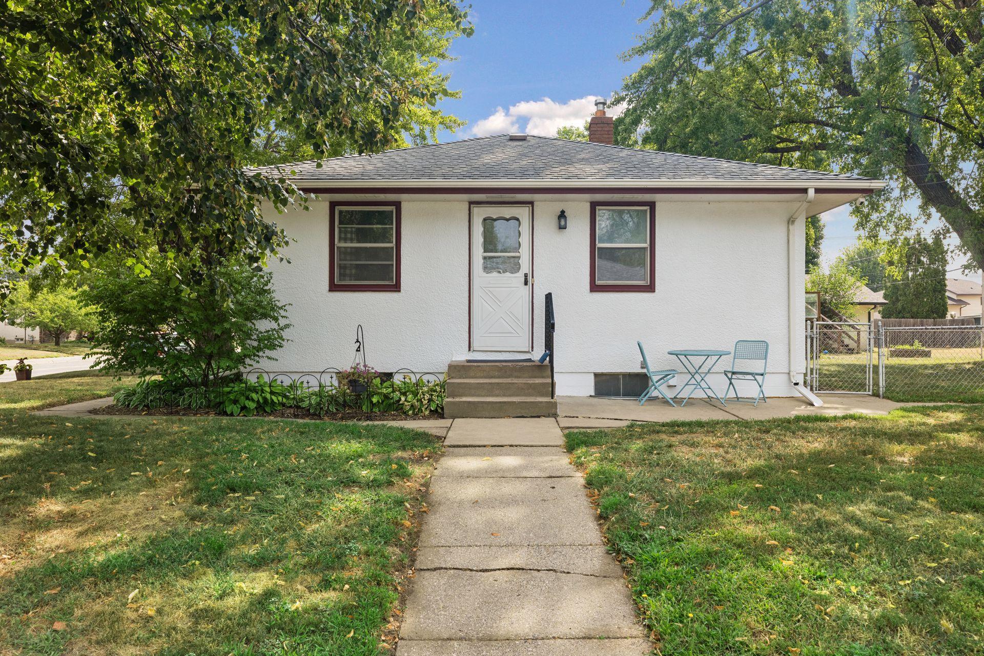 157 Poplar Street W