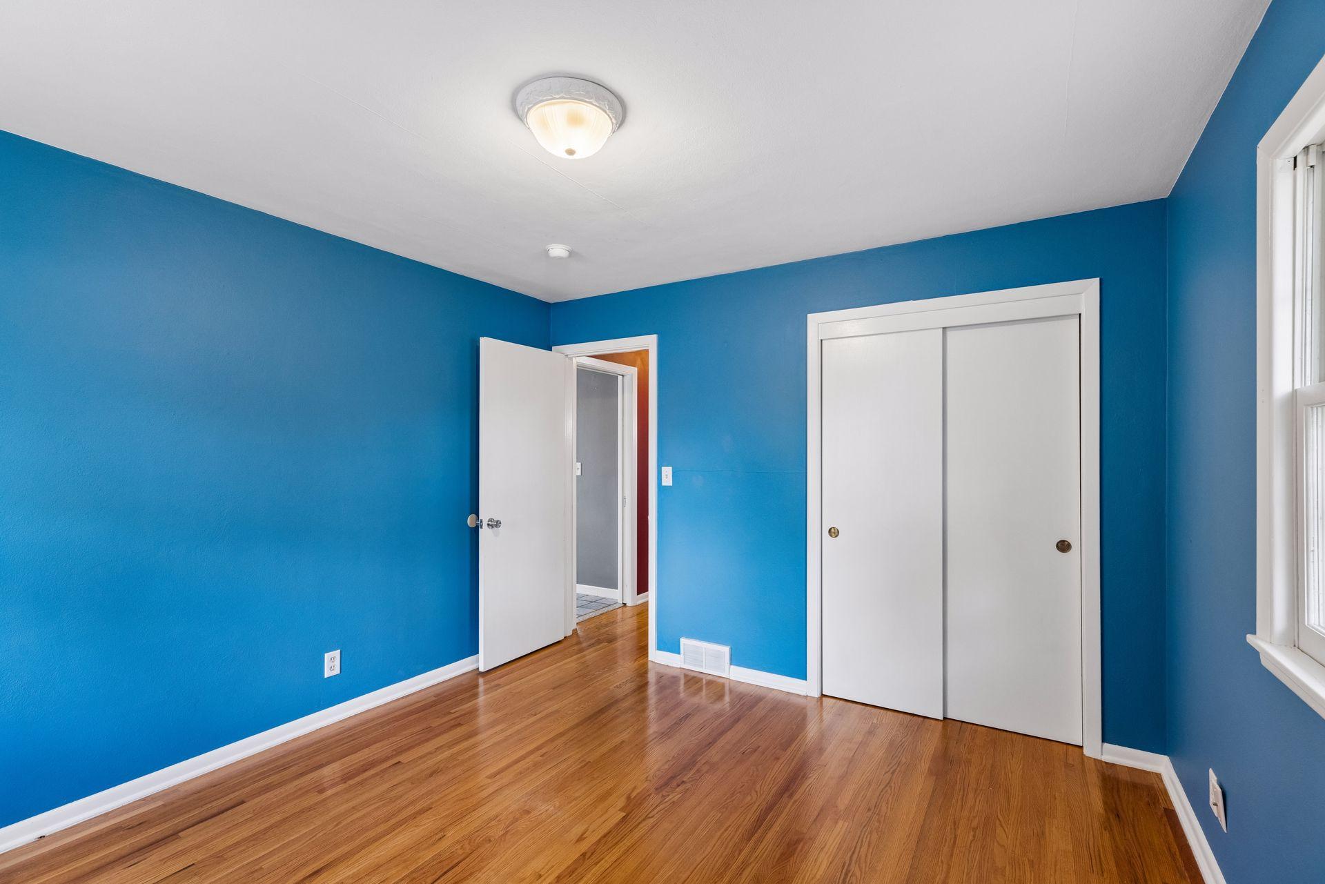 157 Poplar Street W