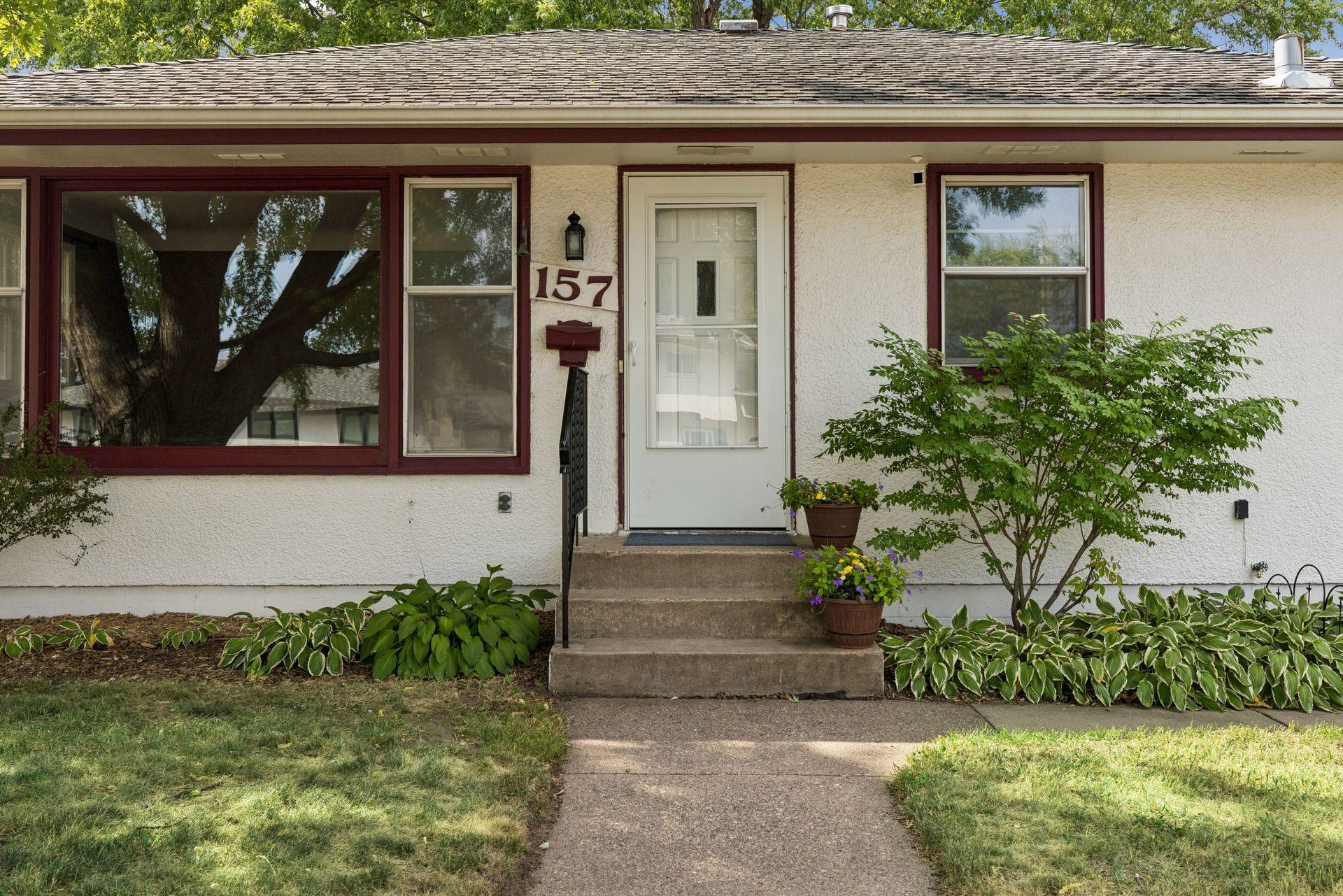 157 Poplar Street W