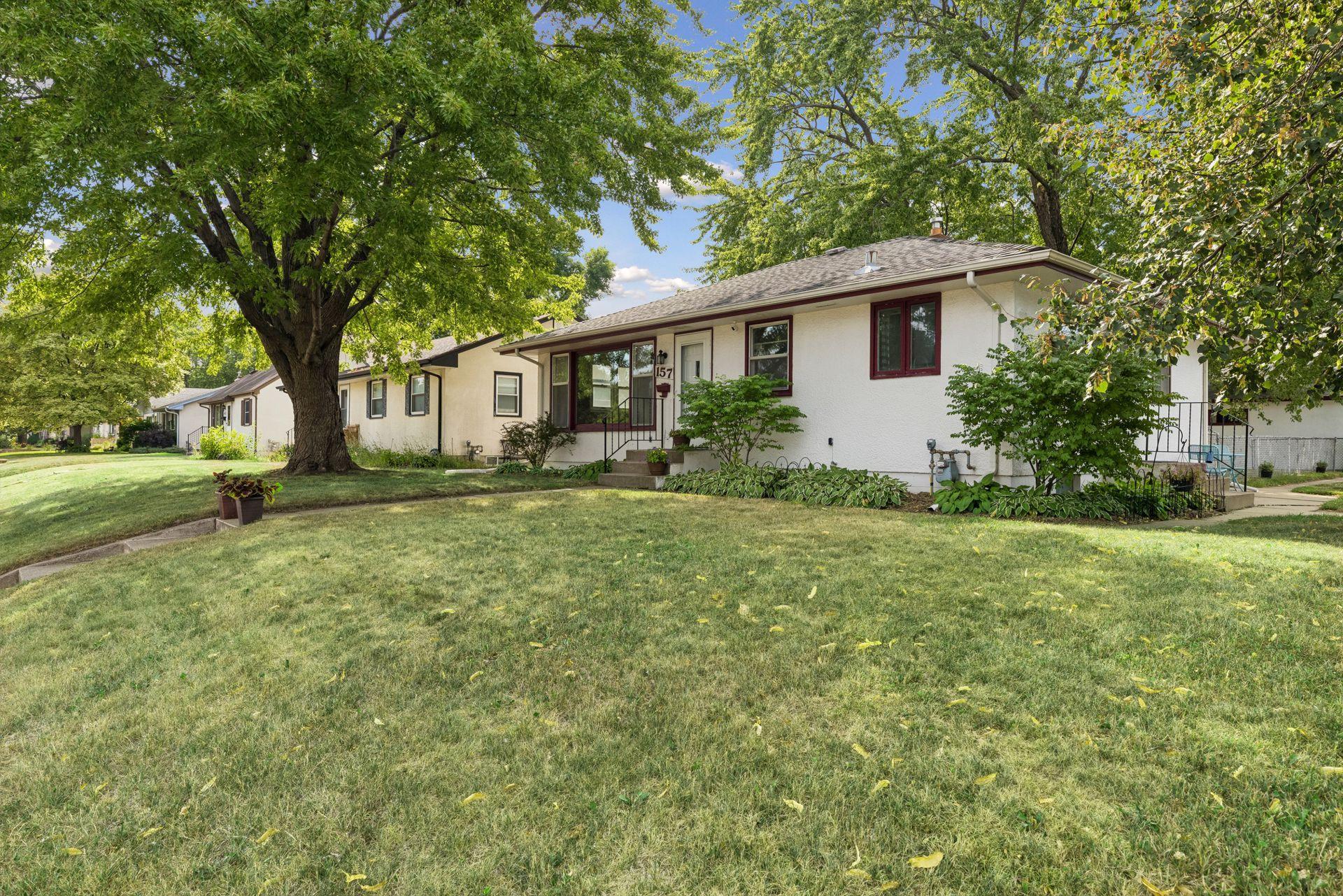 157 Poplar Street W