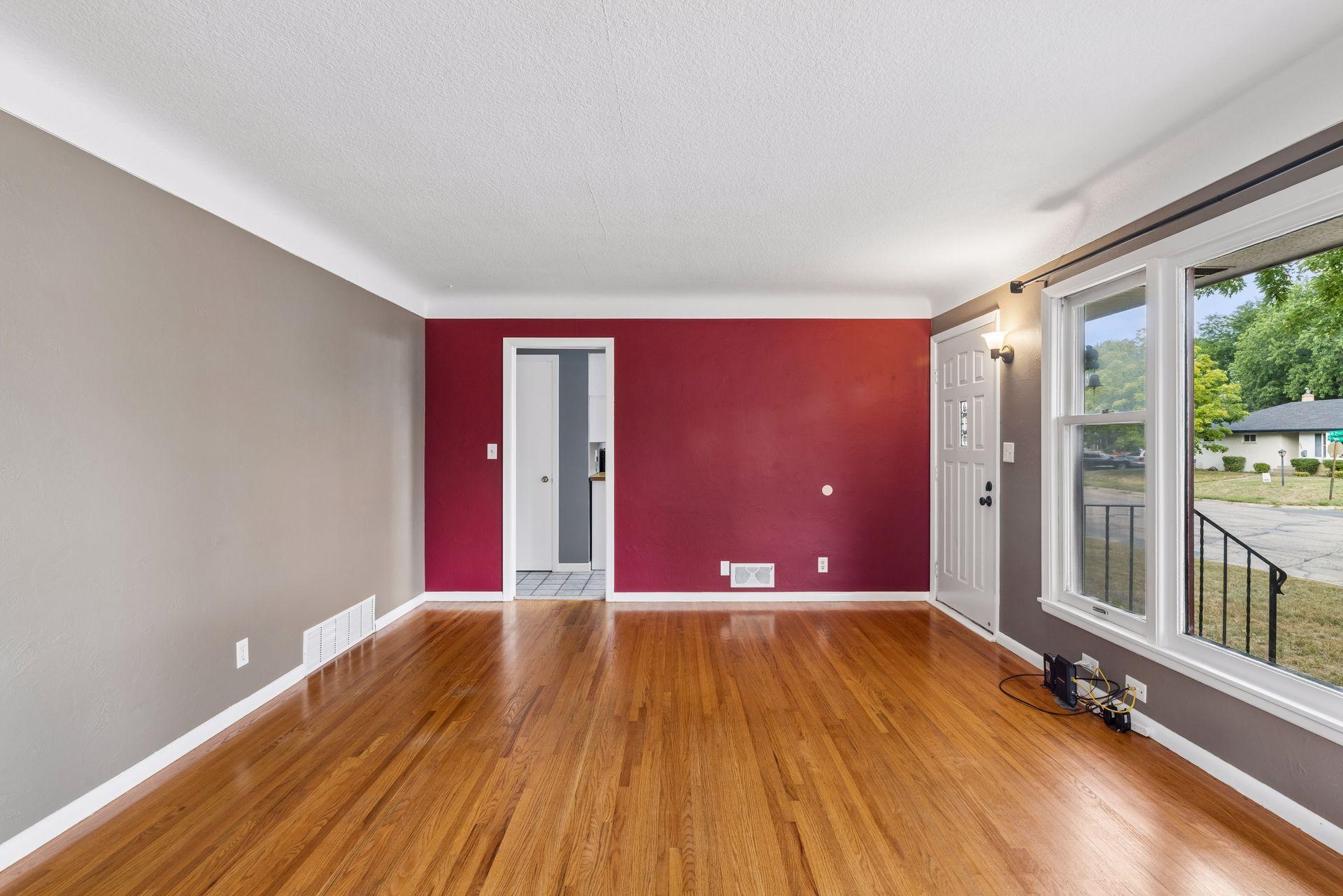 157 Poplar Street W