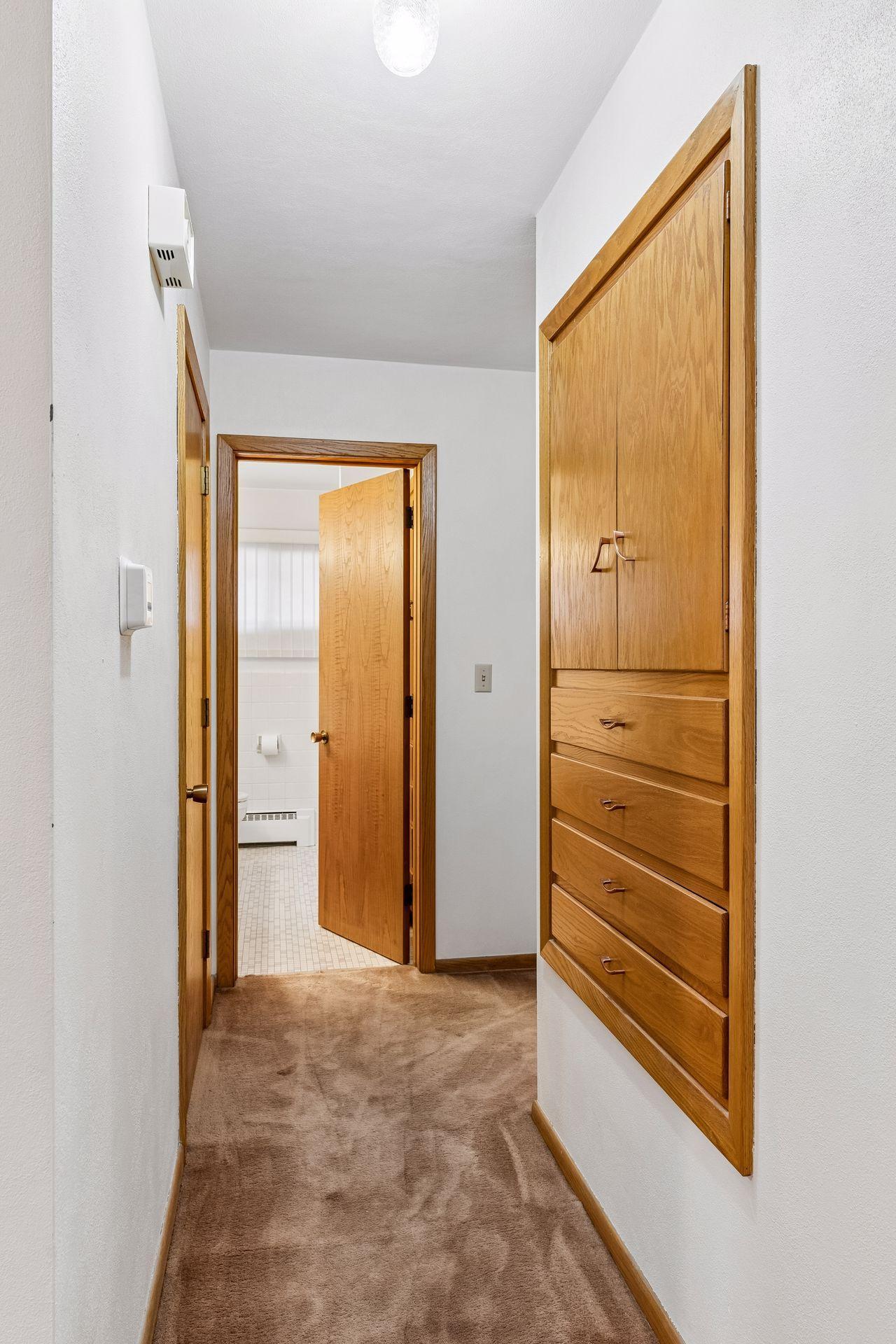 202 Ash Street W