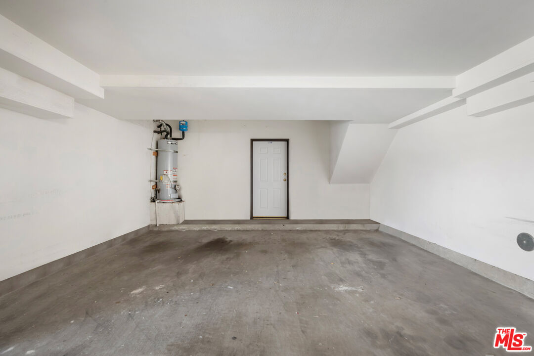 11536 Burbank Blvd Unit: 103