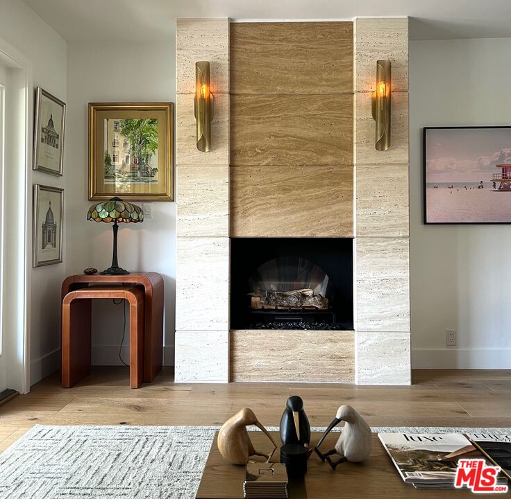 120 S Mentor Ave Unit: 301