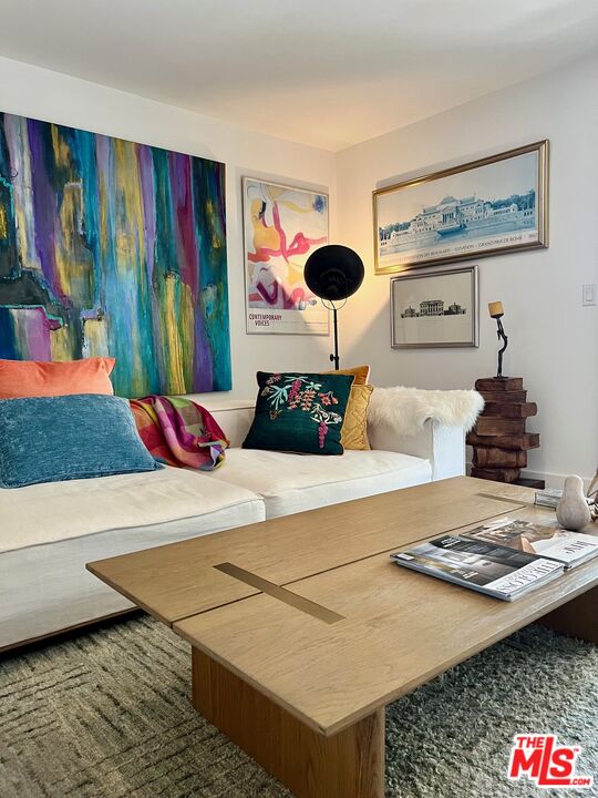 120 S Mentor Ave Unit: 301