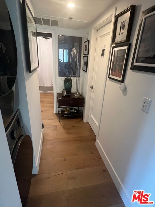 120 S Mentor Ave Unit: 301