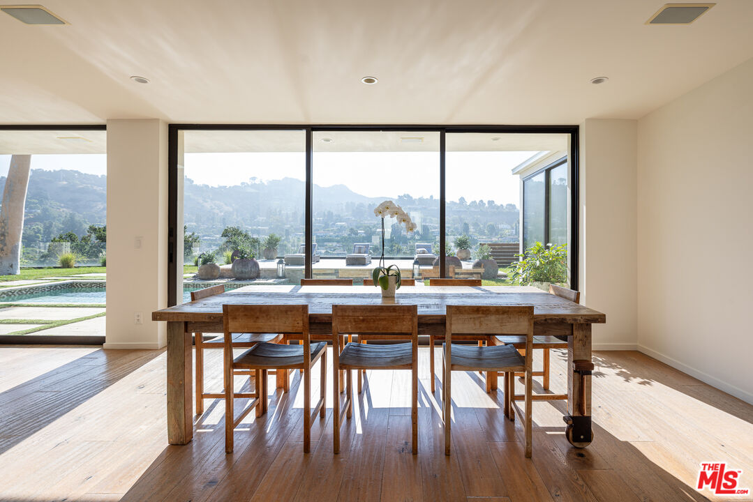 11335 Dona Teresa Dr