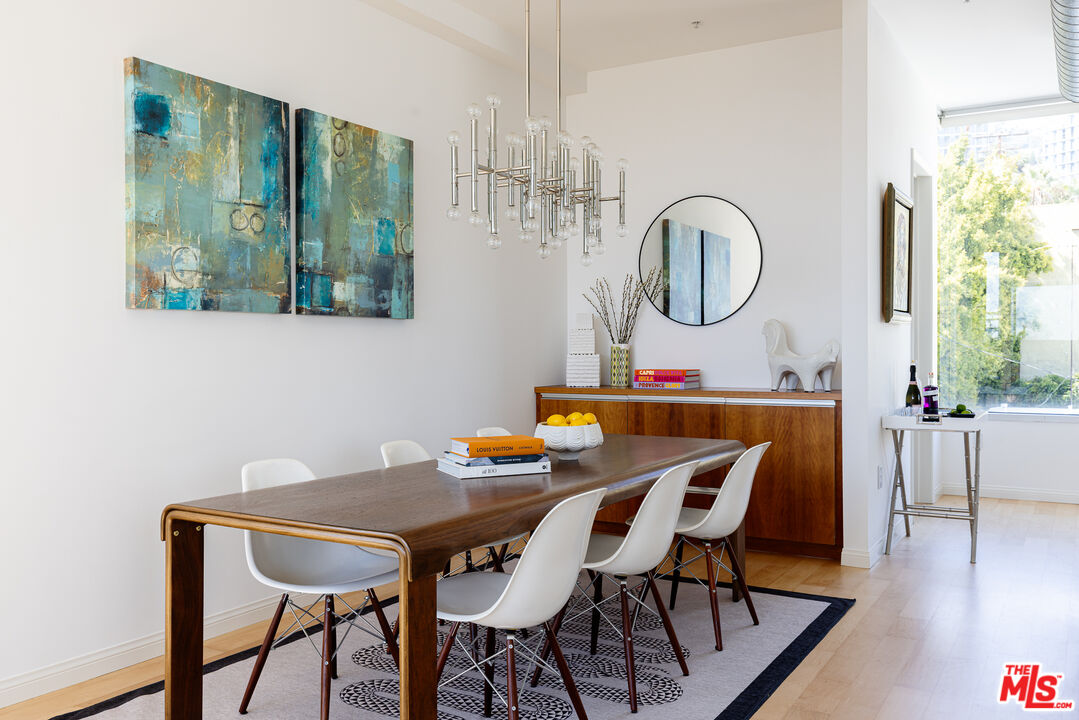 1137 Hacienda Pl Unit: 107