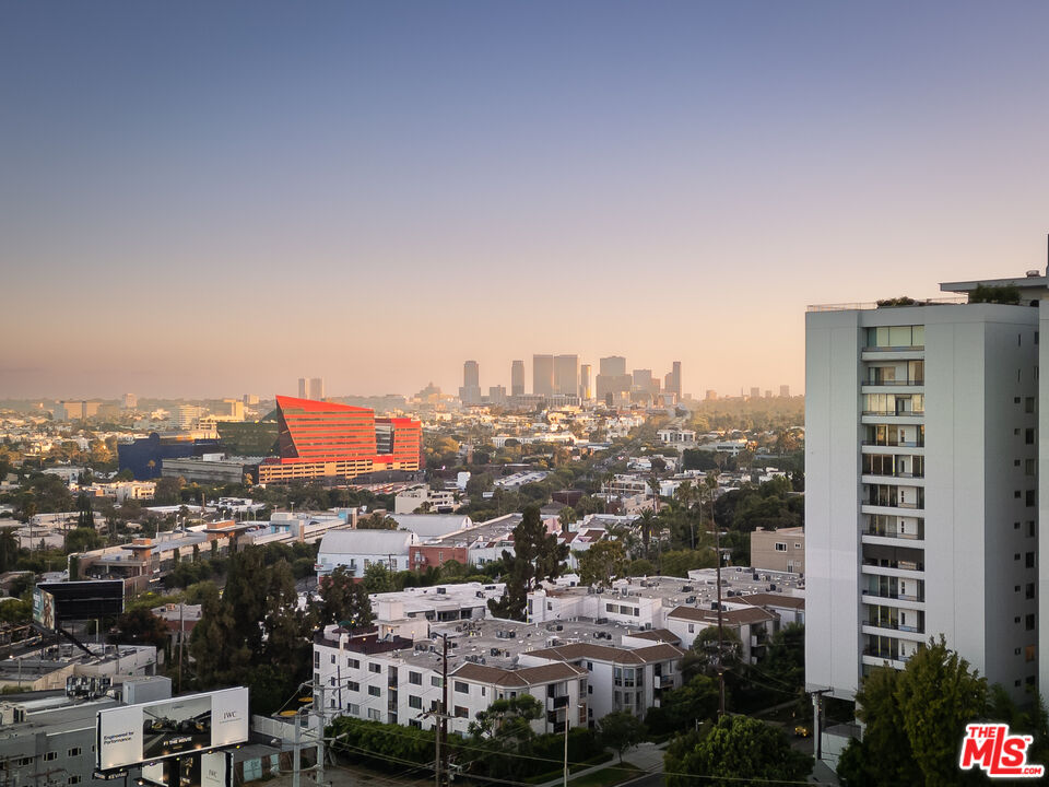 1137 Hacienda Pl Unit: 107